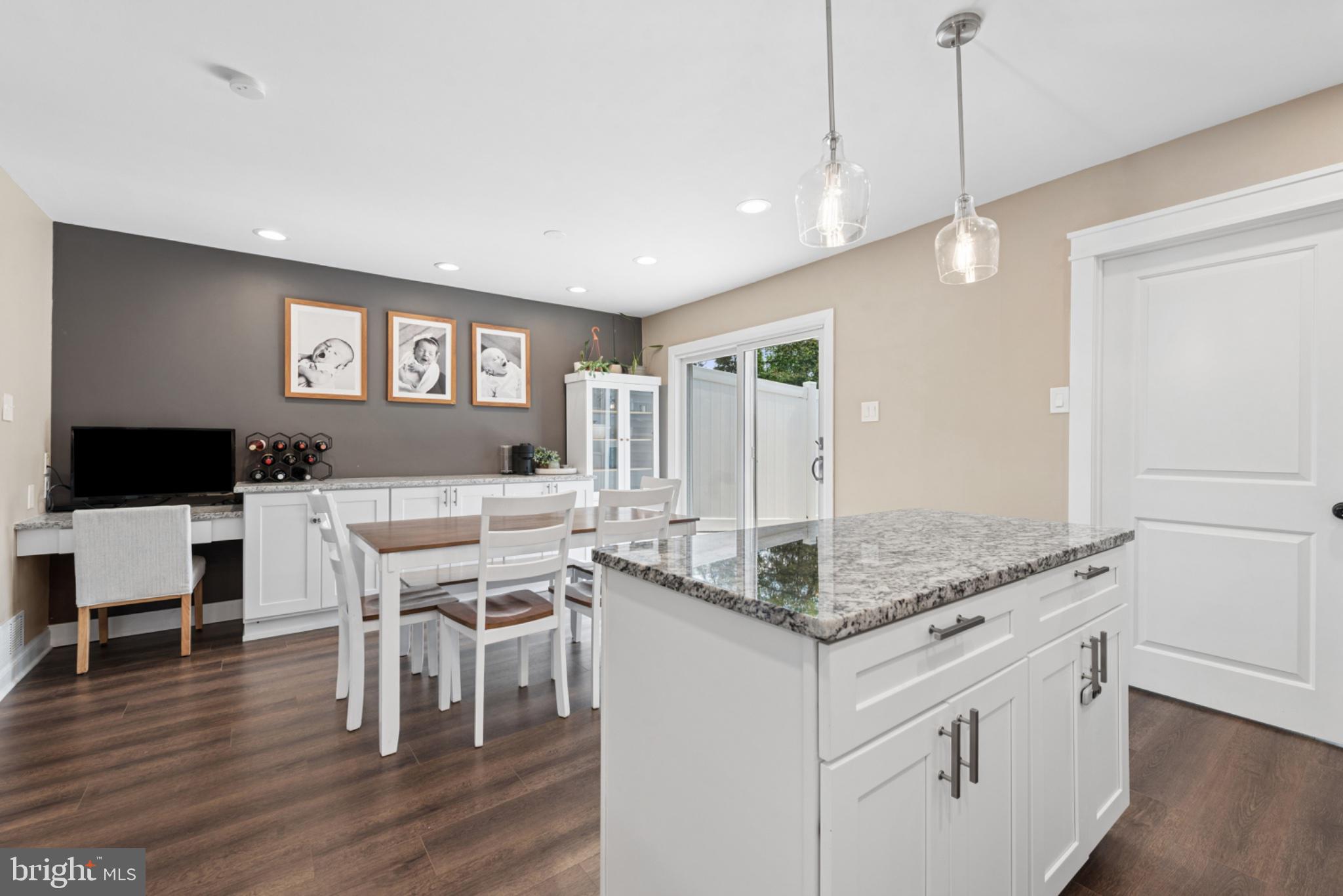 LAFAYETTE HILL - Residential