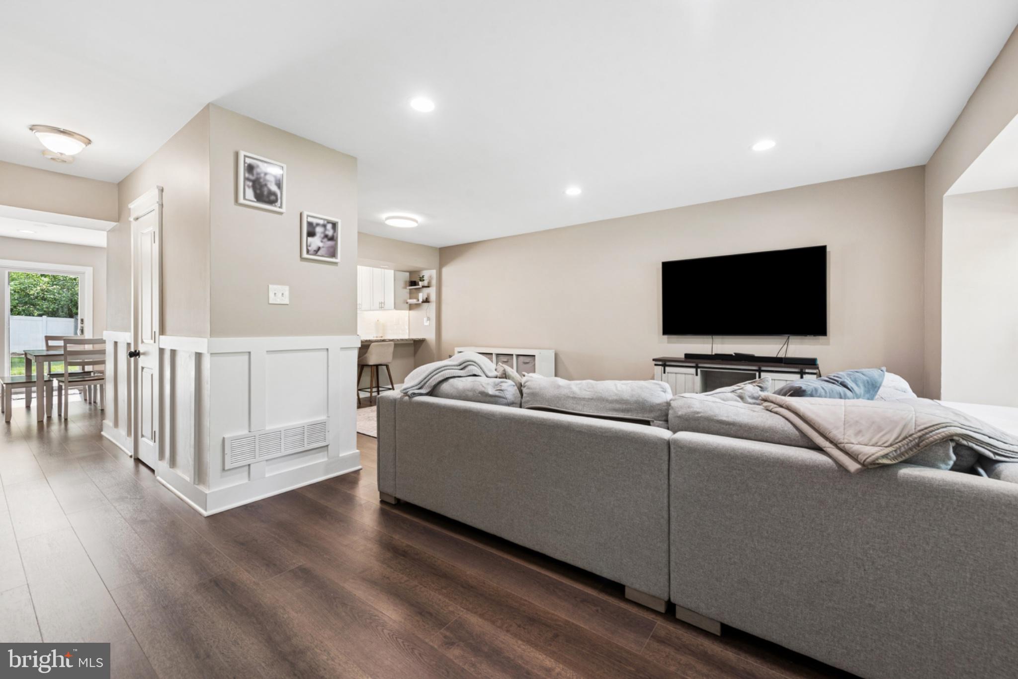 LAFAYETTE HILL - Residential
