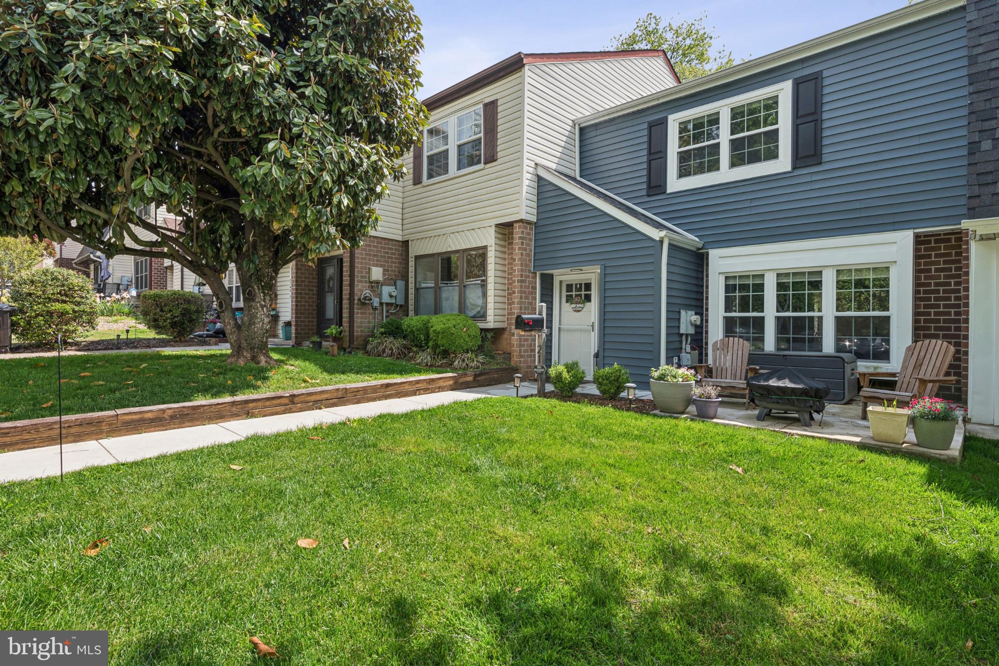 LAFAYETTE HILL - Residential