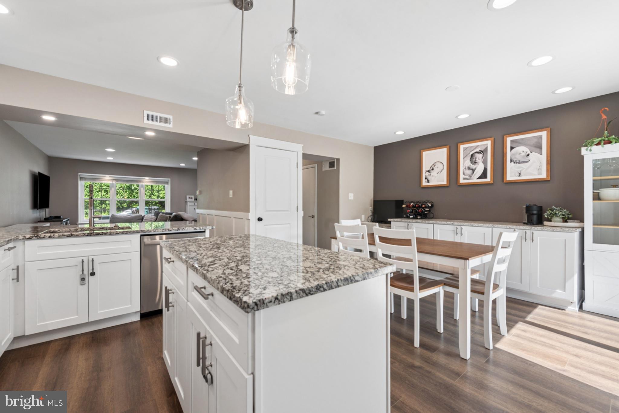 LAFAYETTE HILL - Residential