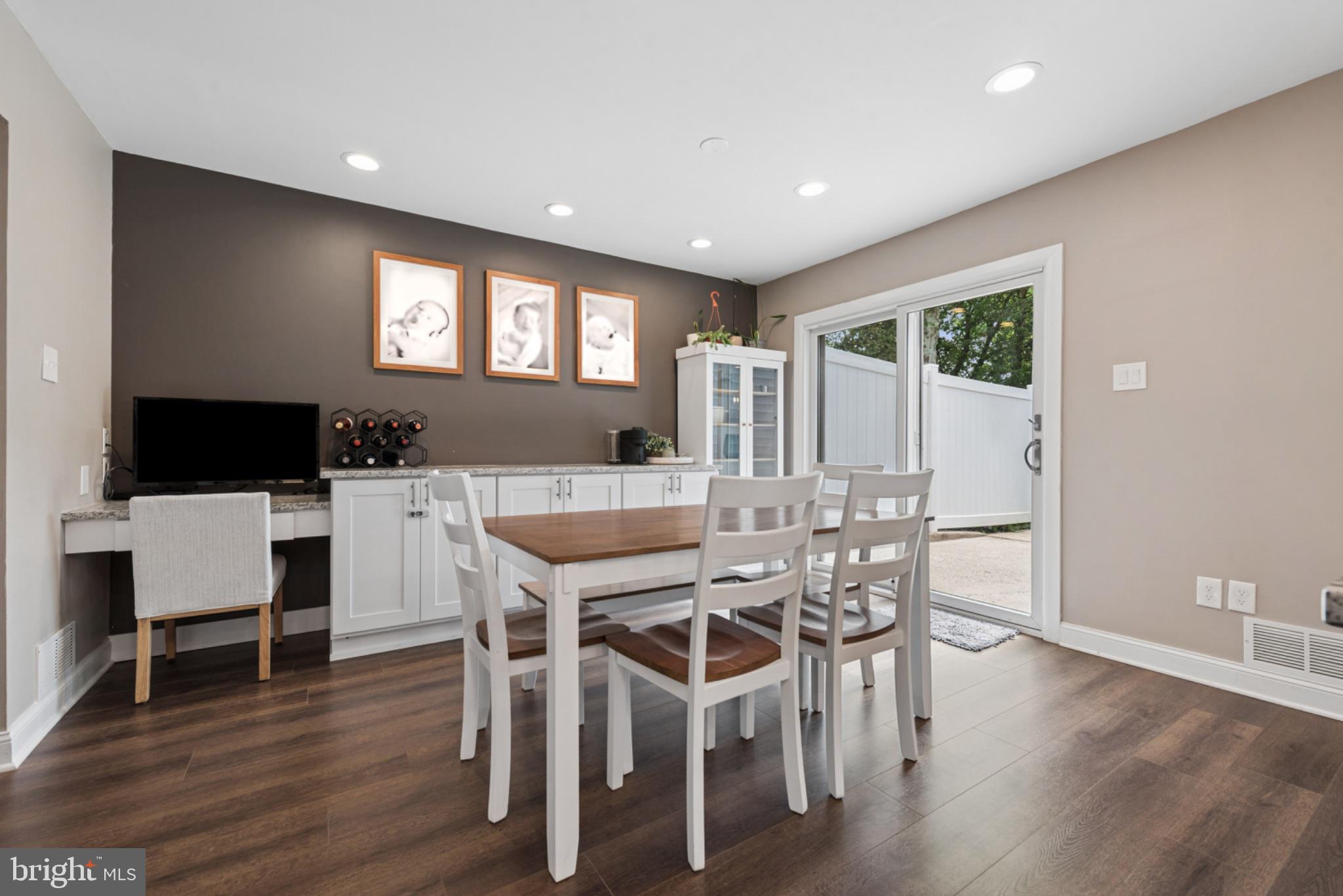 LAFAYETTE HILL - Residential