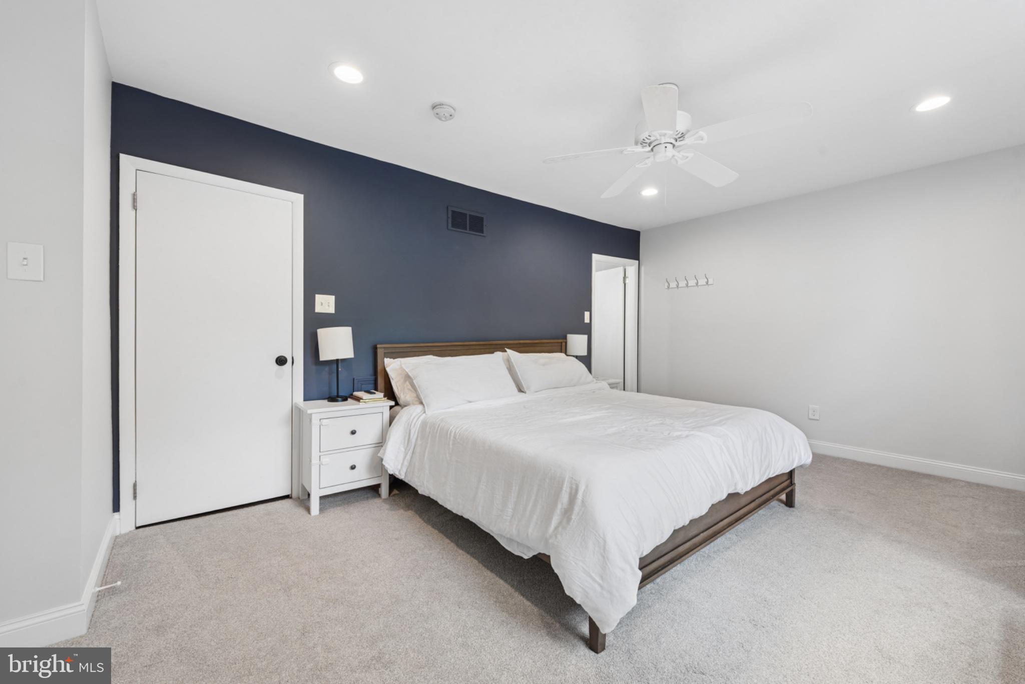 LAFAYETTE HILL - Residential