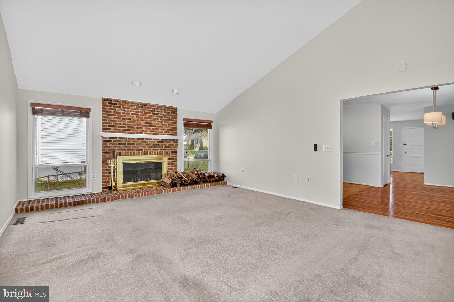 WHEATON WOODS - Residential