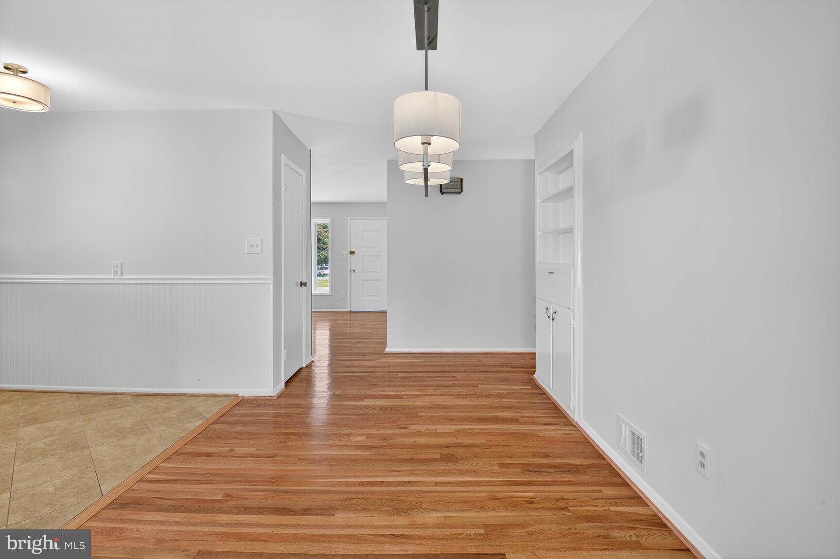 WHEATON WOODS - Residential