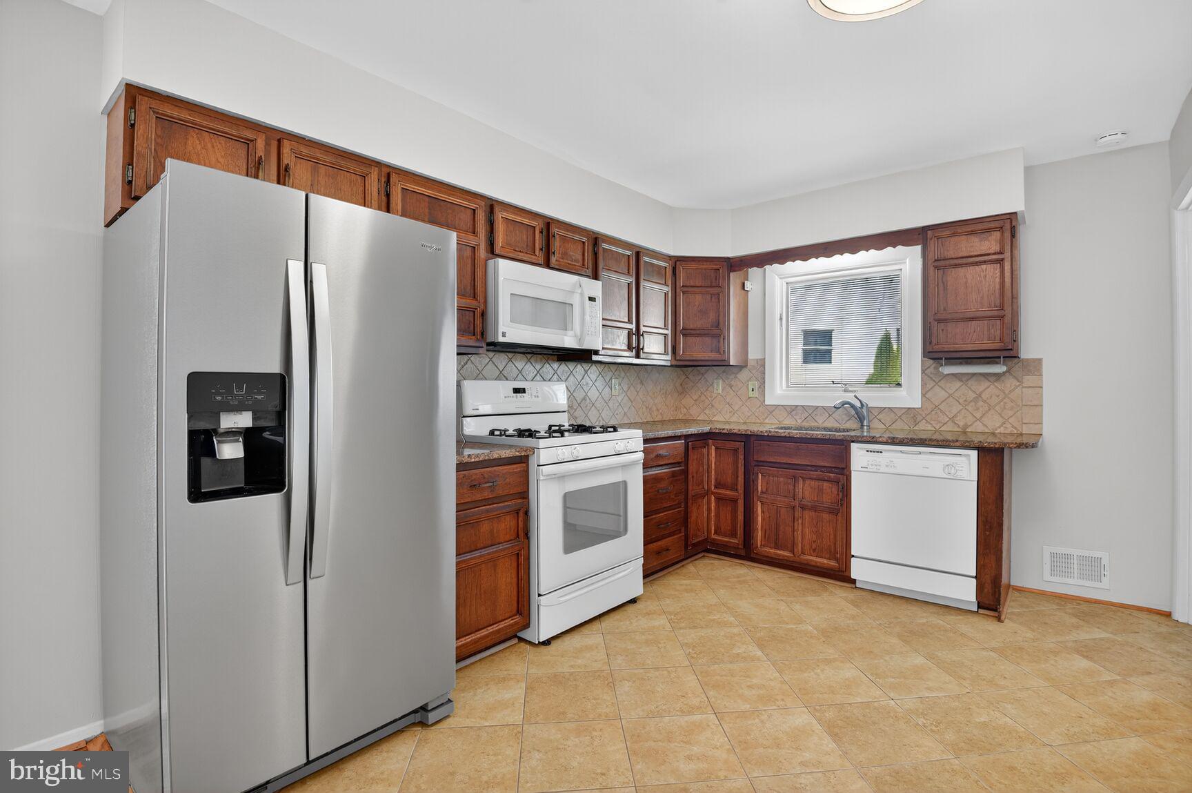 WHEATON WOODS - Residential