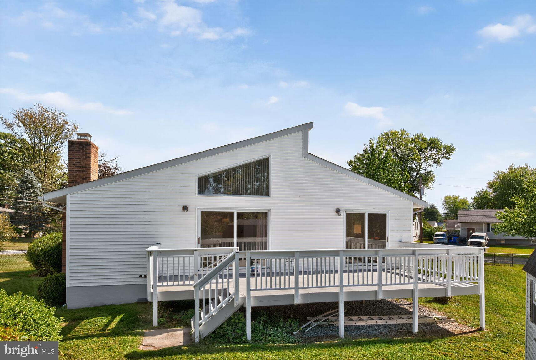 WHEATON WOODS - Residential