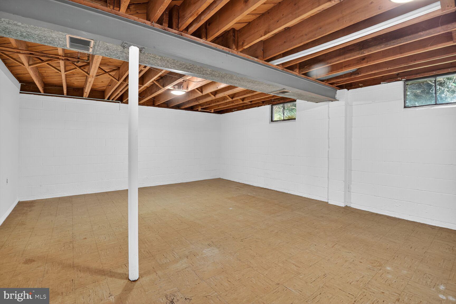 WHEATON WOODS - Residential