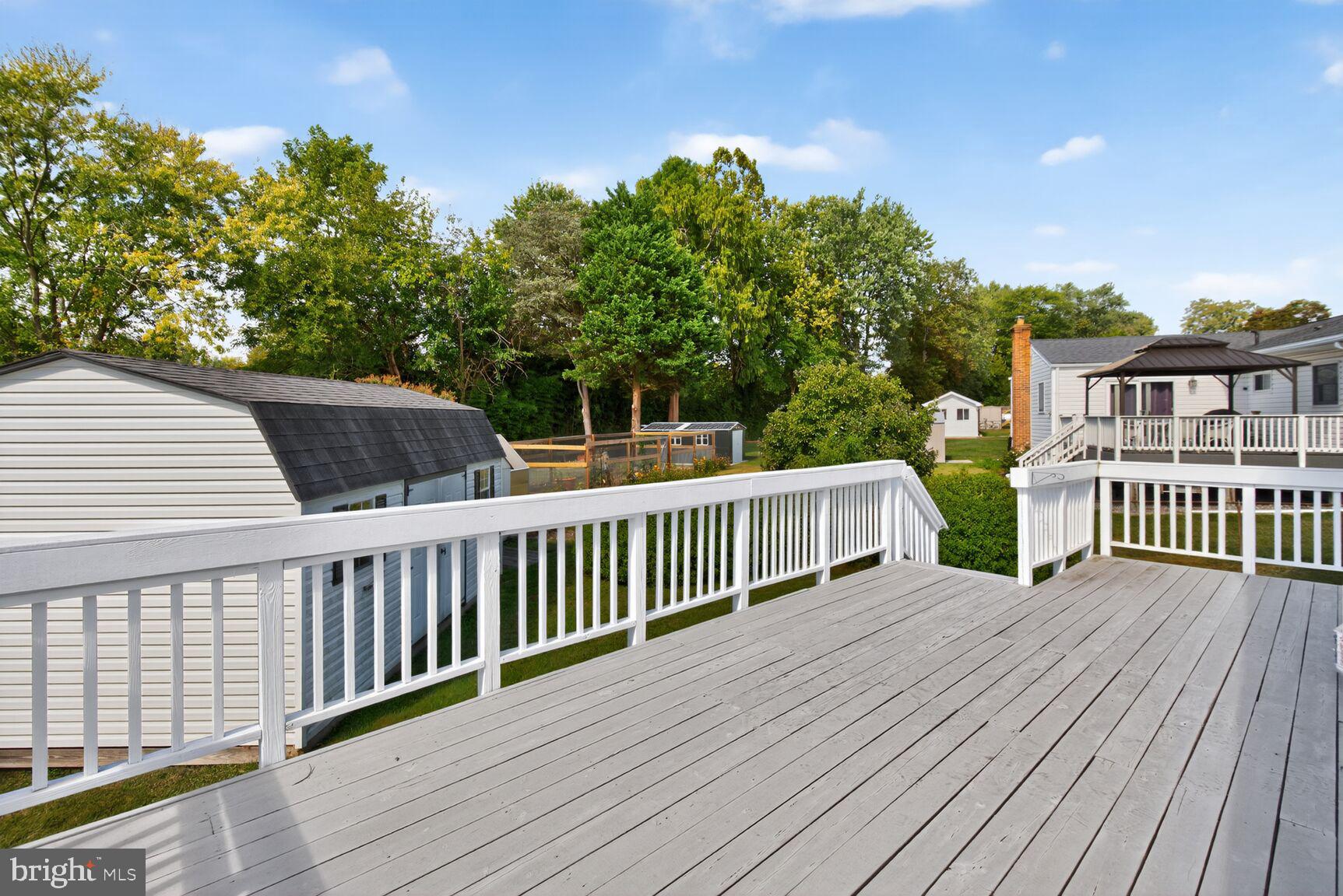 WHEATON WOODS - Residential