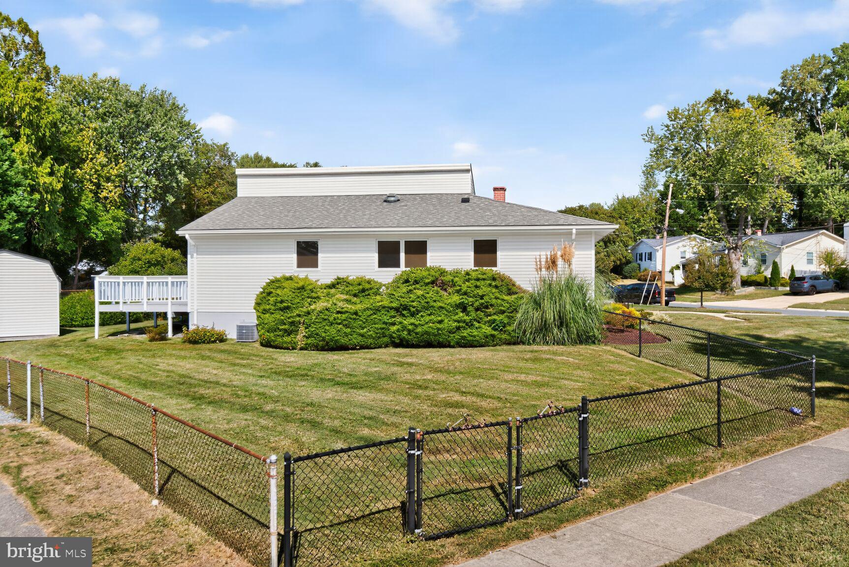 WHEATON WOODS - Residential