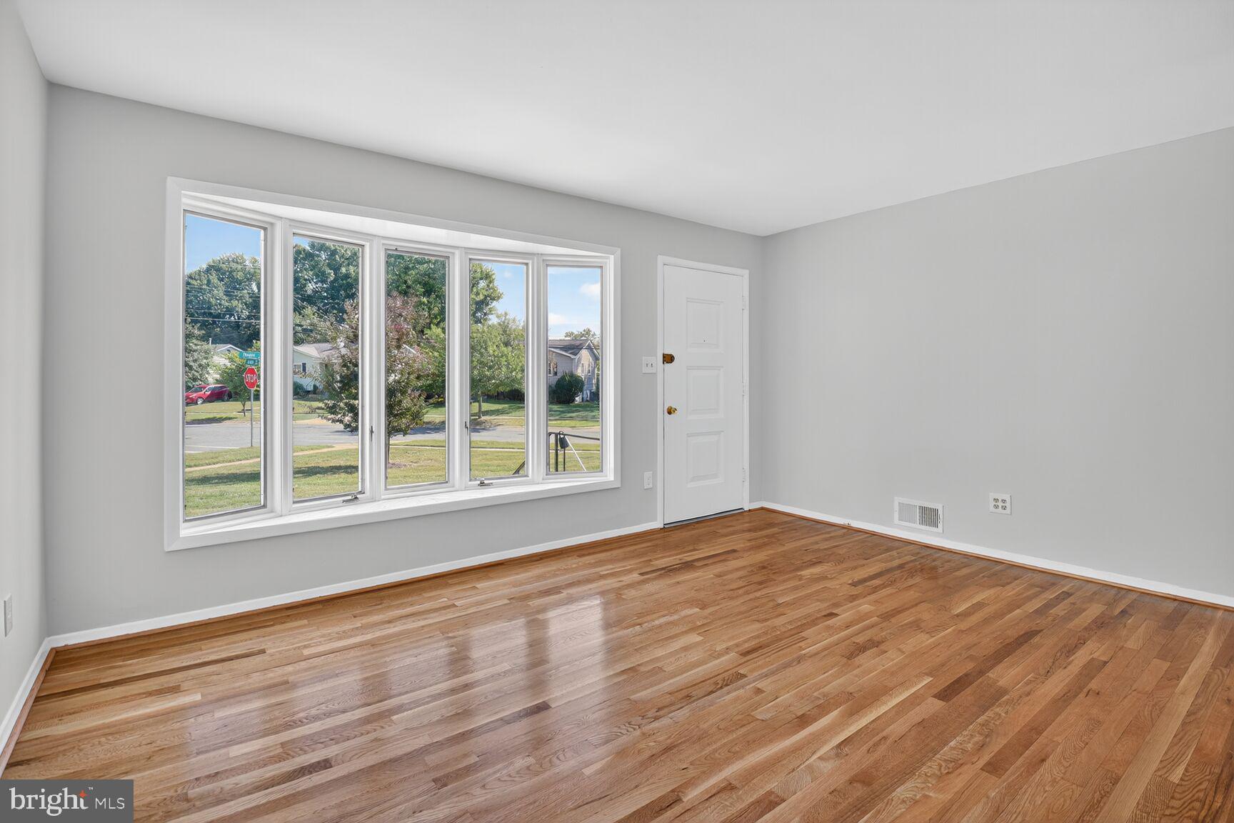 WHEATON WOODS - Residential