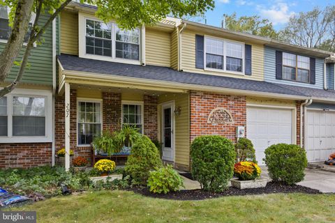 Photo of 207 Foxwood Lane, MARLTON, NJ 08053 (MLS # NJBL2096730)