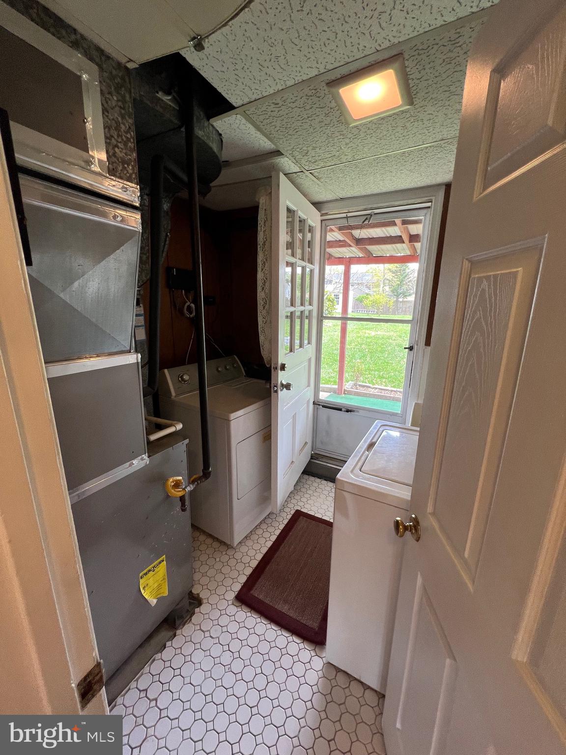 FRANCONIA HEIGHTS - Residential Lease