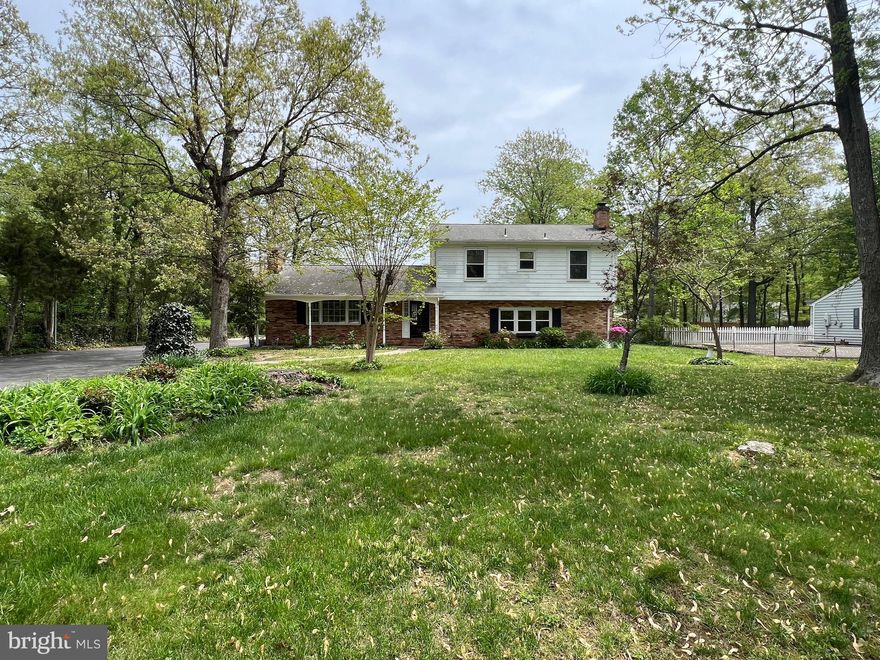 Available NOW!—Updated and very clean 4-bedroom, 3-bathroom home in an excellent location close to everything. This spacious property sits on a huge lot with driveway parking for 10+ vehicles and an oversized 2-car garage. Interior features include a modern kitchen, updated bathrooms, and a large family room perfect for entertaining. Pets considered on a case-by-case basis. Long-term lease welcome. Good credit required. Photos will be uploaded after the current tenant moves out