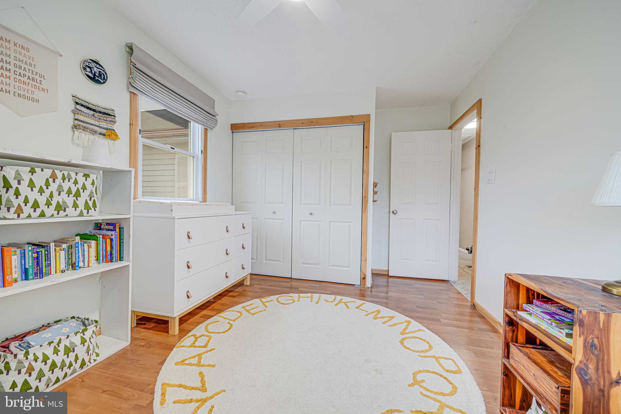 OAK TREE - Residential