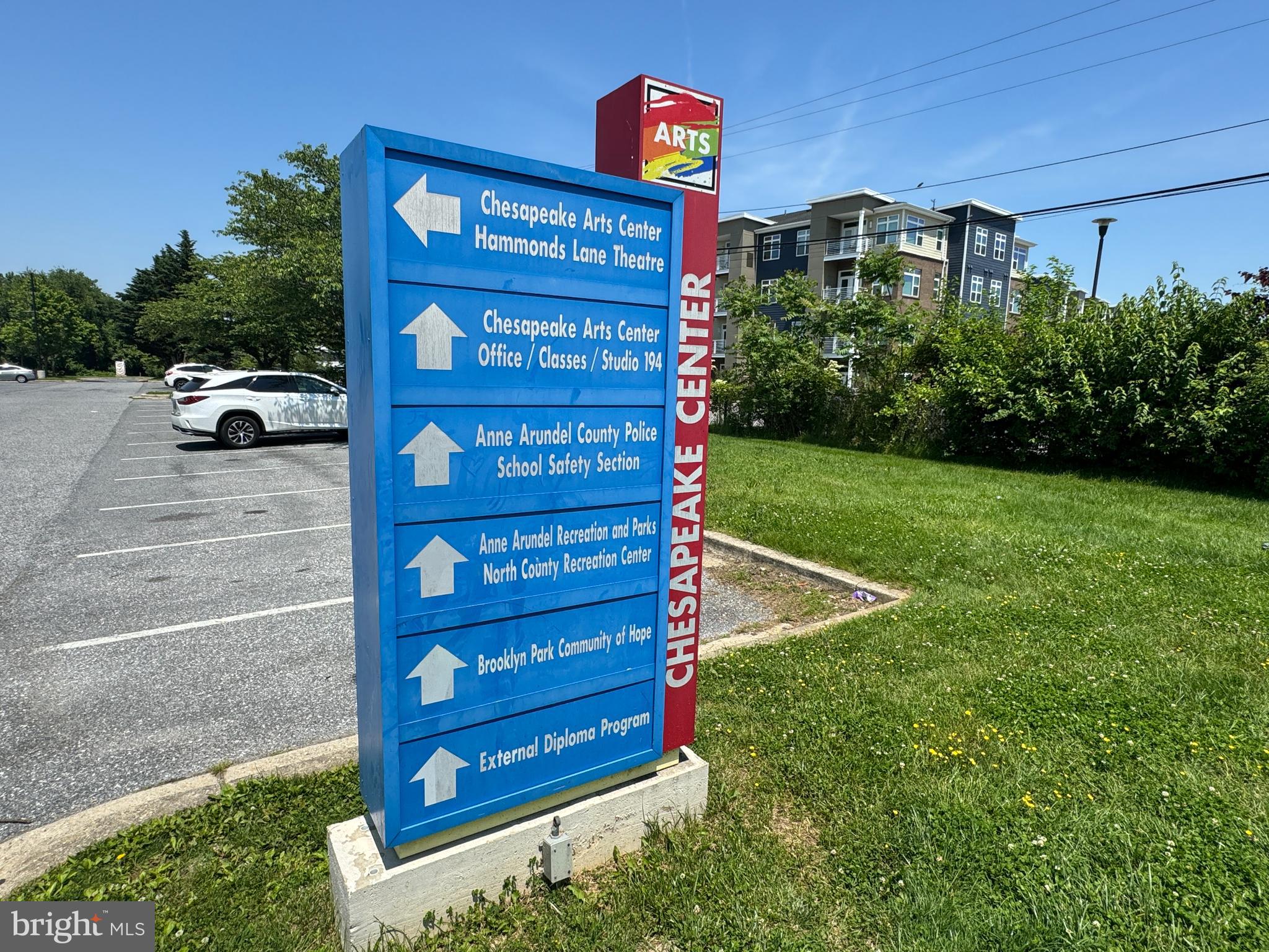 ARUNDEL GARDENS - Residential