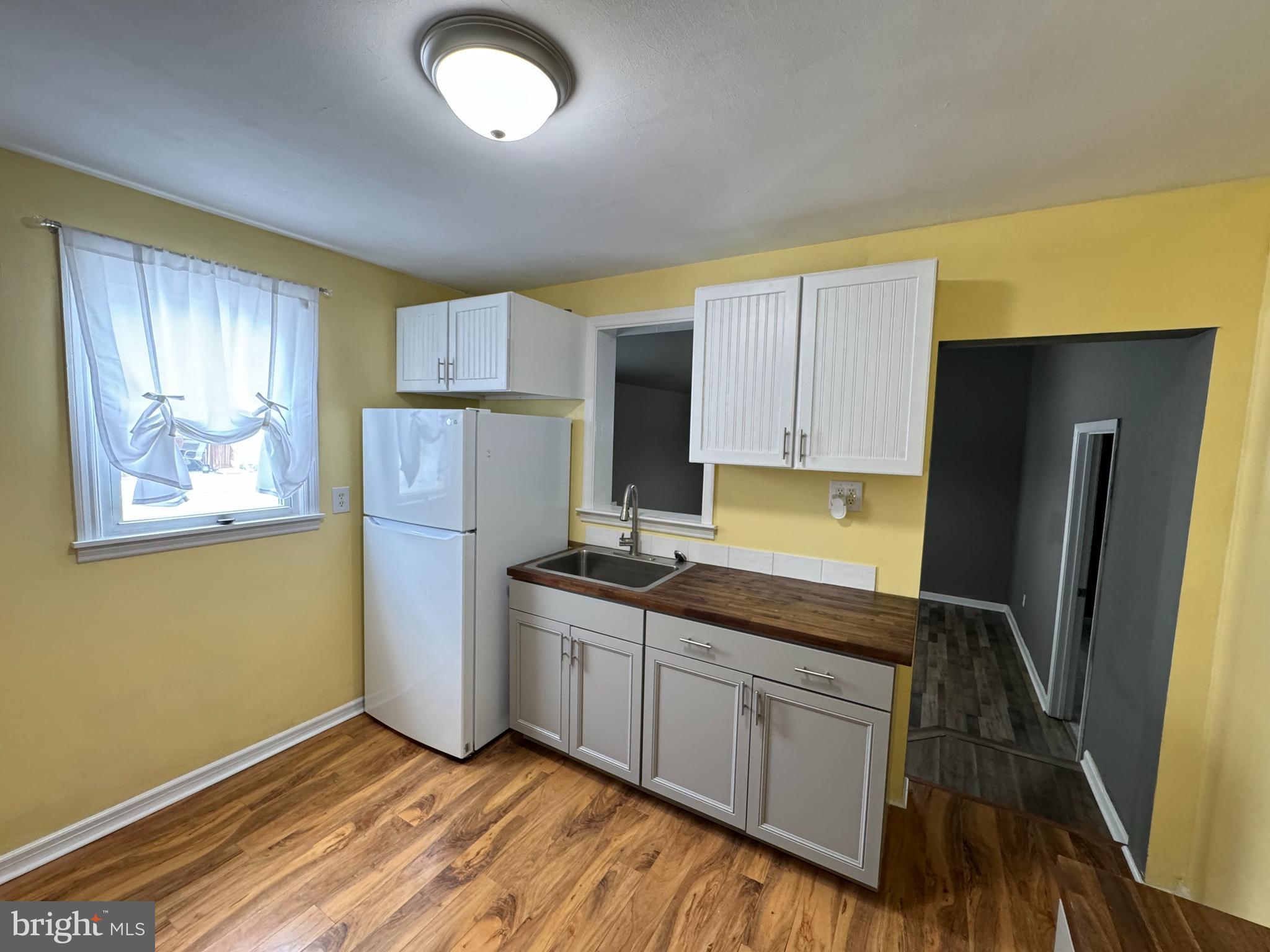 ARUNDEL GARDENS - Residential