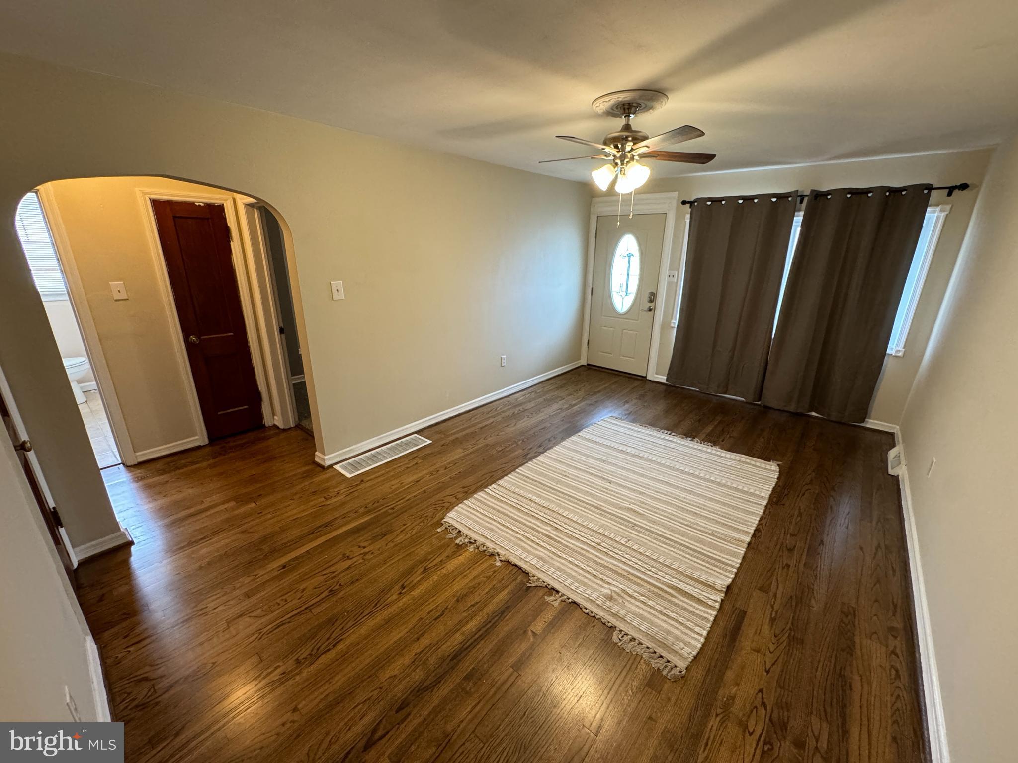 ARUNDEL GARDENS - Residential