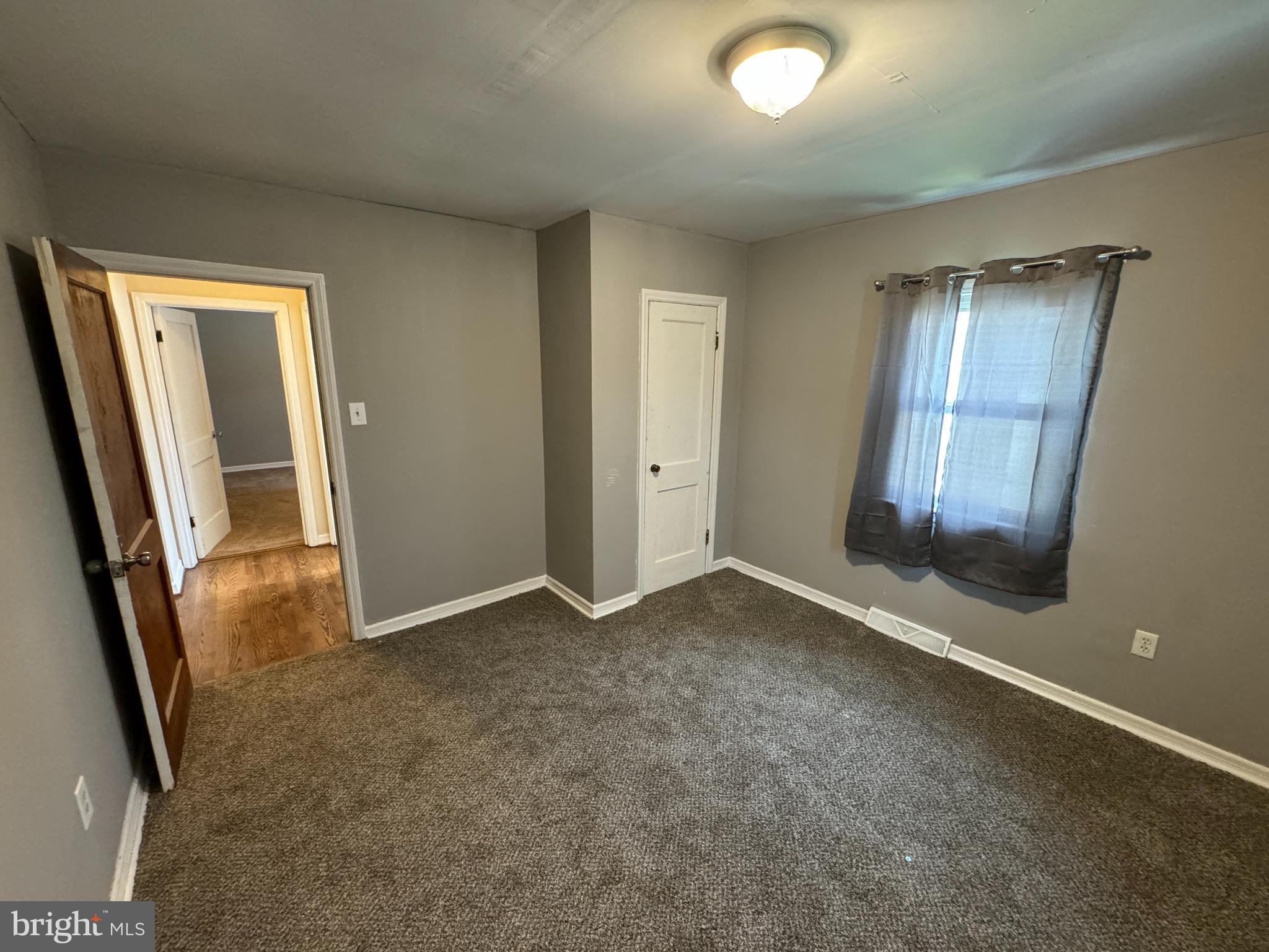 ARUNDEL GARDENS - Residential