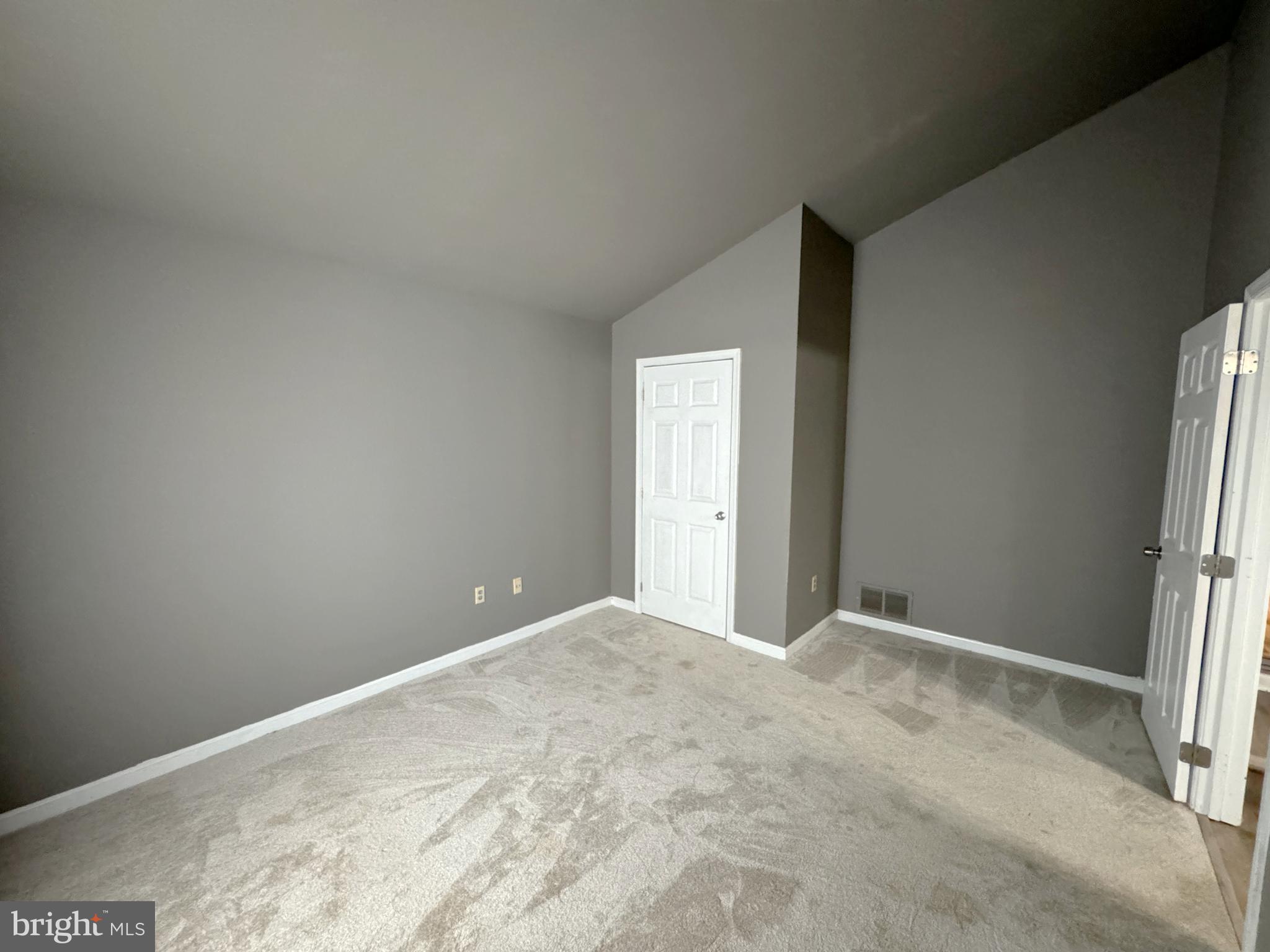 ARUNDEL GARDENS - Residential