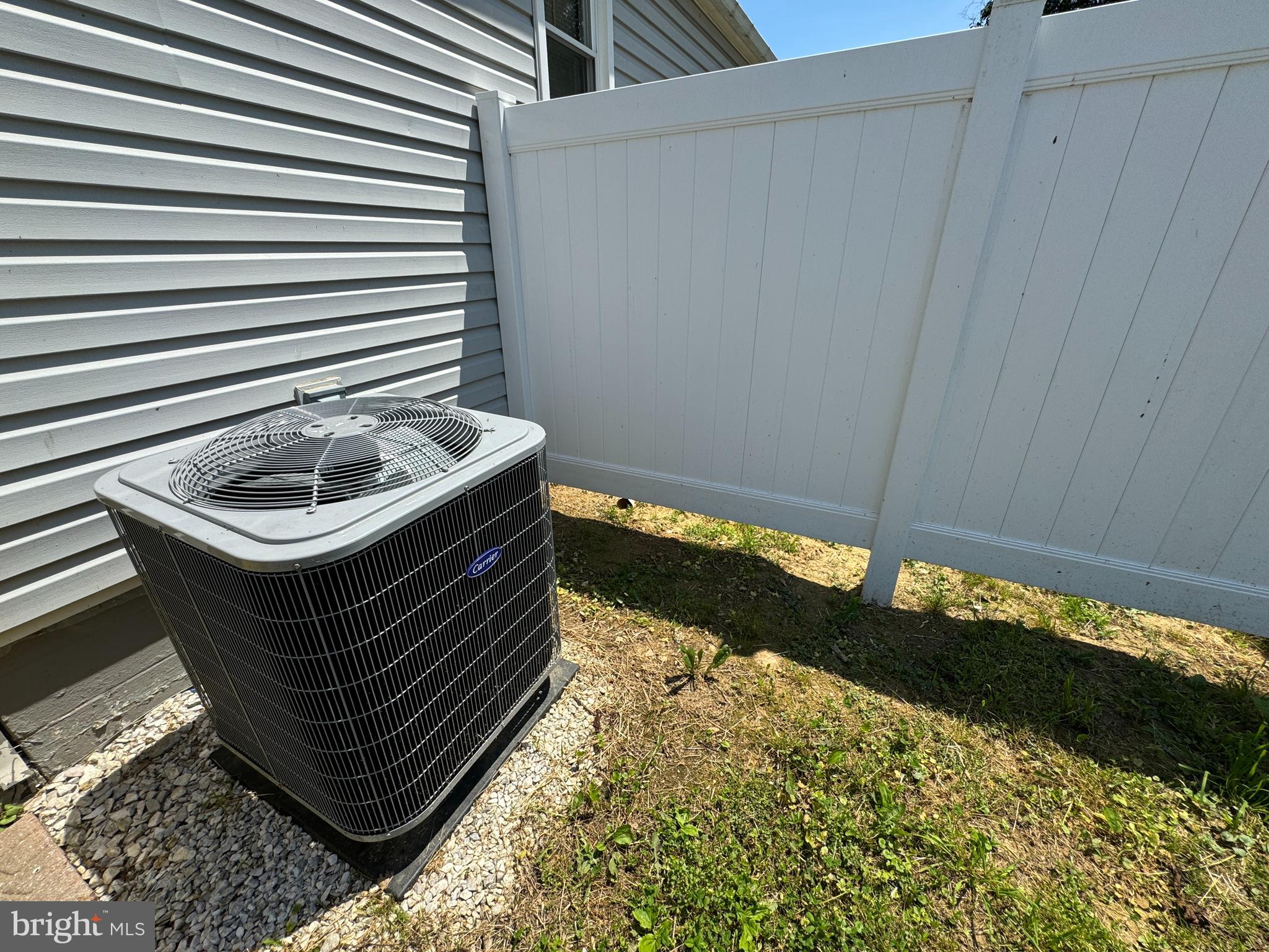 ARUNDEL GARDENS - Residential