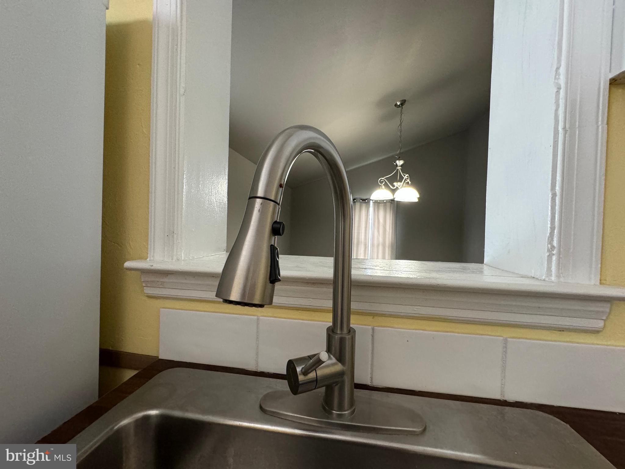 ARUNDEL GARDENS - Residential