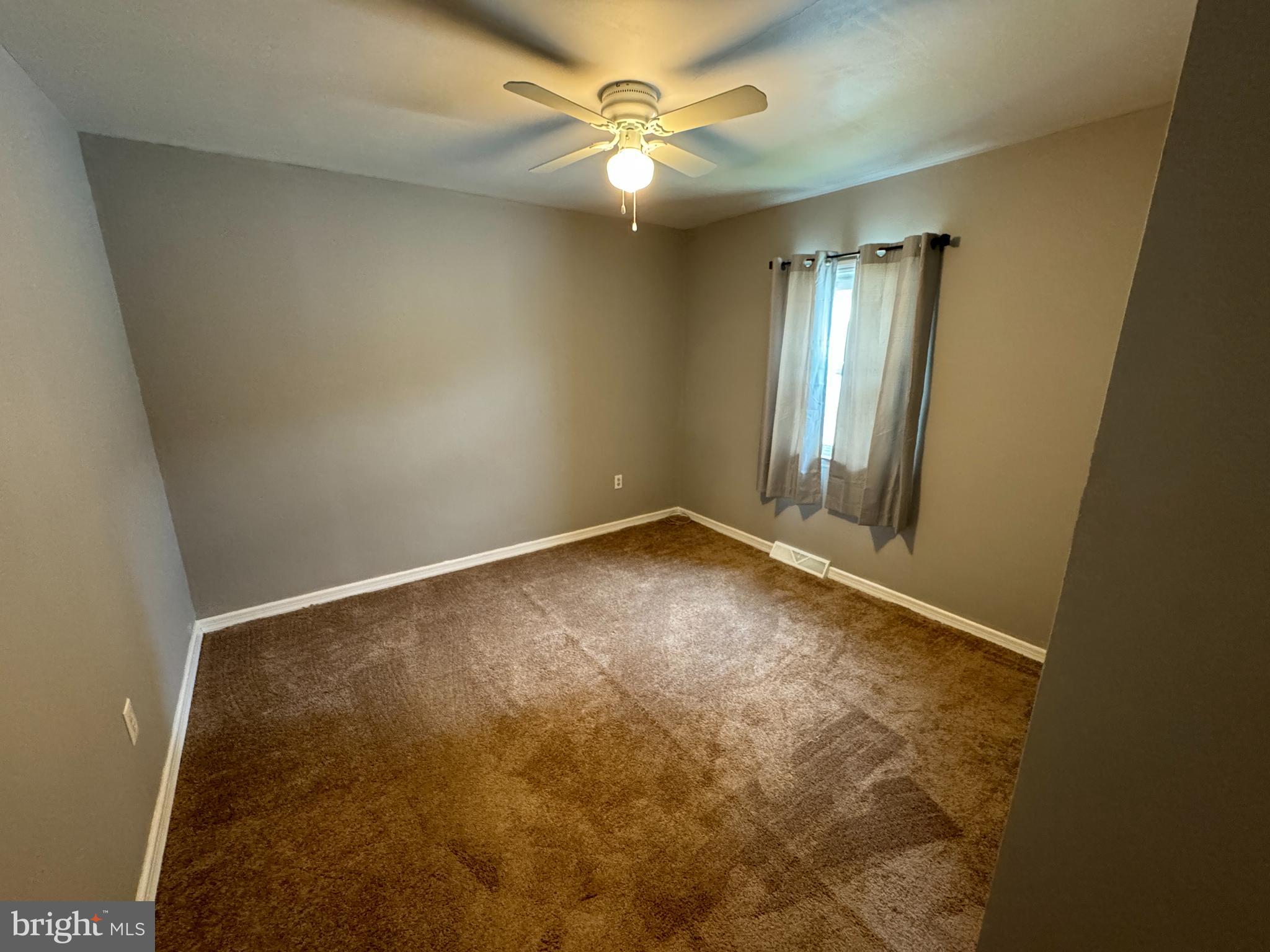 ARUNDEL GARDENS - Residential