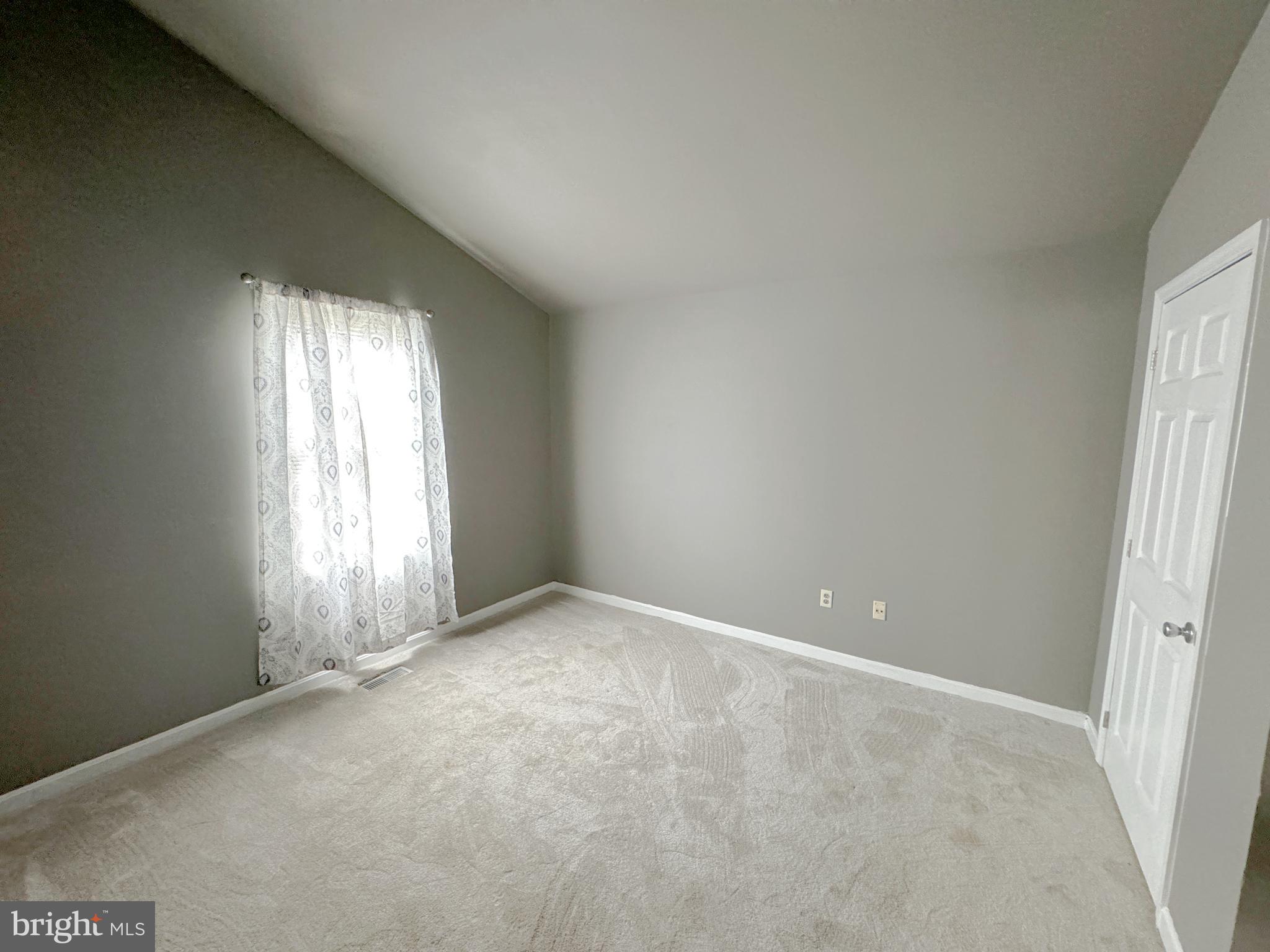 ARUNDEL GARDENS - Residential