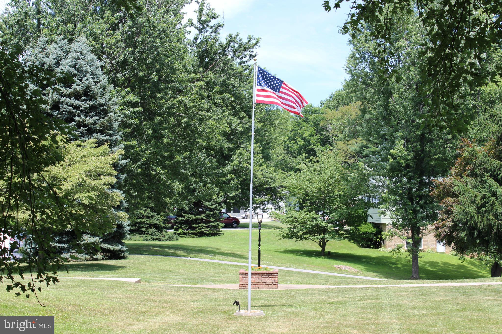 NORRIS RUN WOODS - Residential