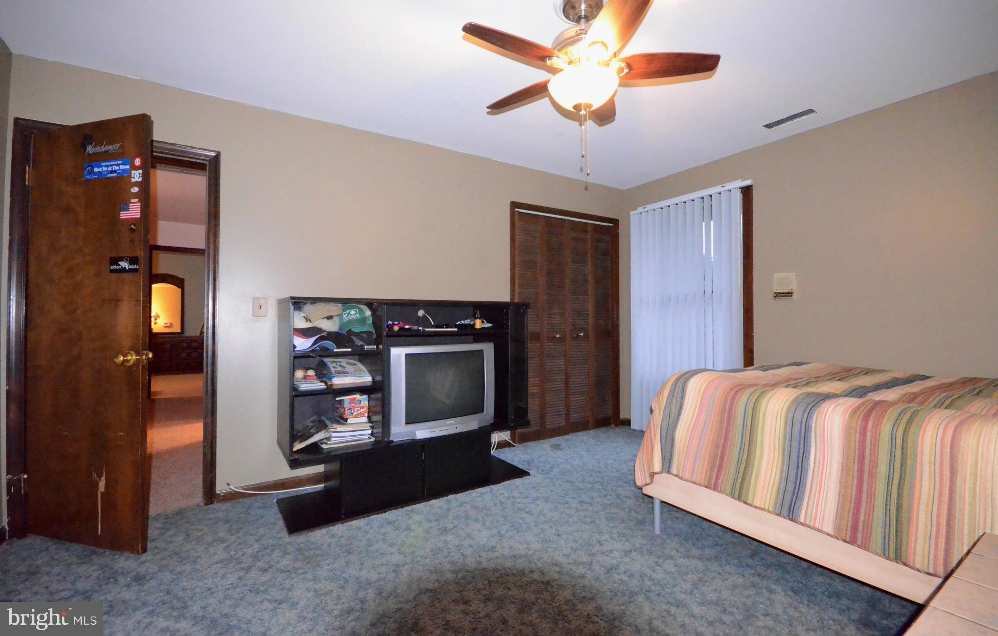 NORRIS RUN WOODS - Residential