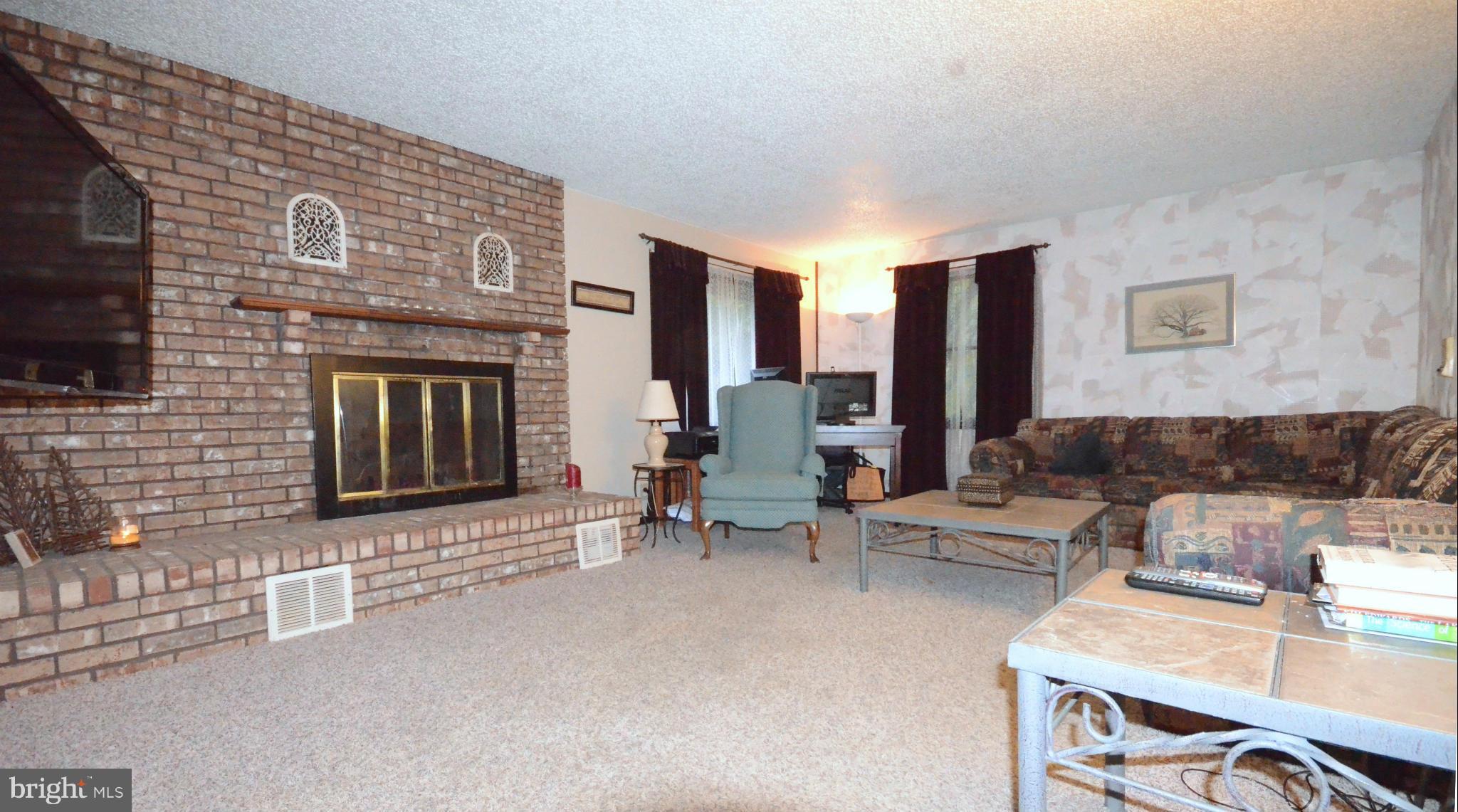 NORRIS RUN WOODS - Residential