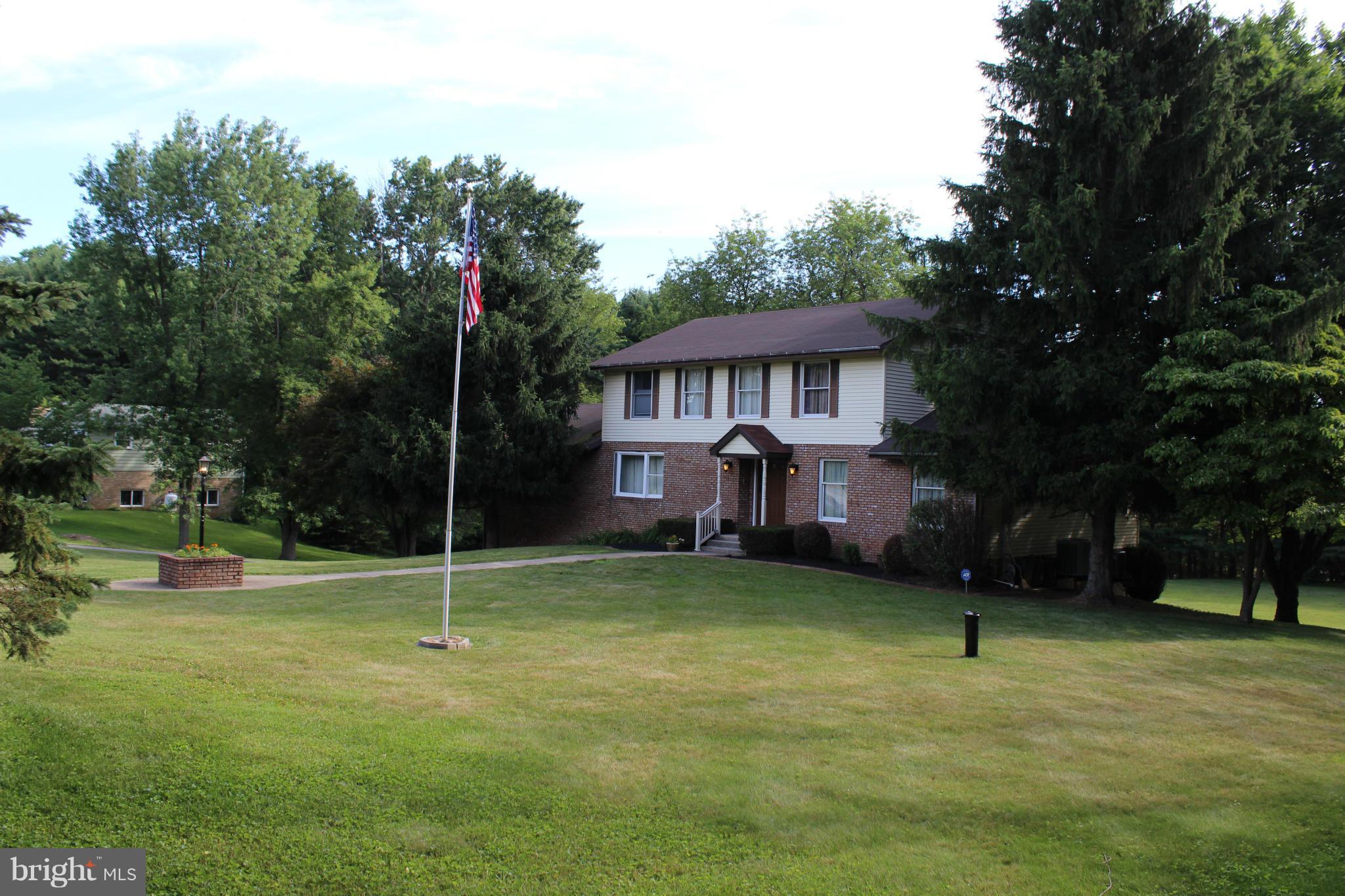 NORRIS RUN WOODS - Residential