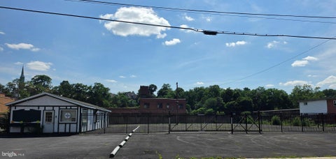 Photo of 230 N Mechanic Street, CUMBERLAND, MD 21502 (MLS # MDAL2015292)