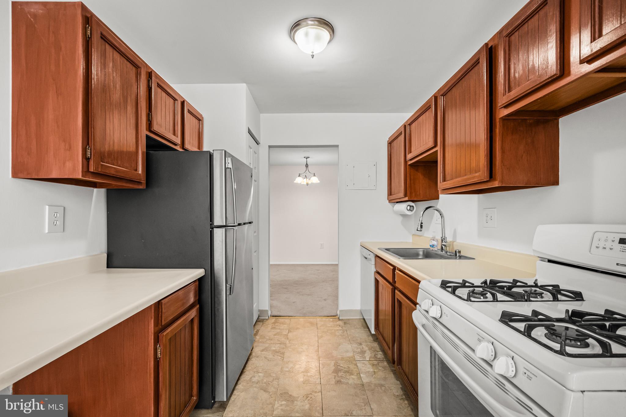 VALLEY PARK CONDOMINIUMS - Residential