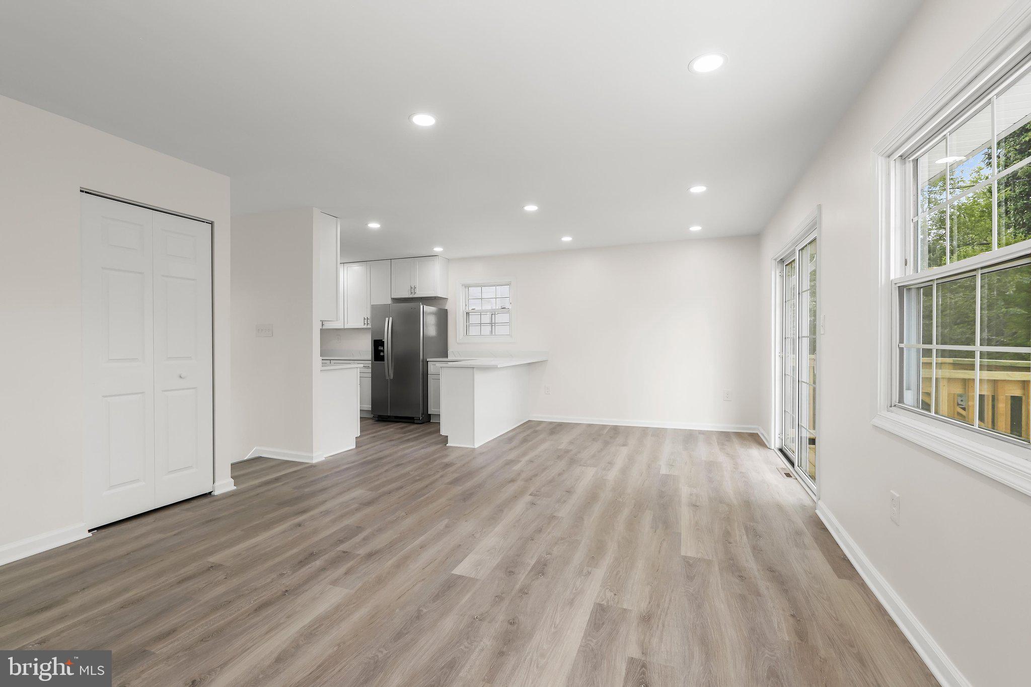 313 ACADEMY AVENUE
