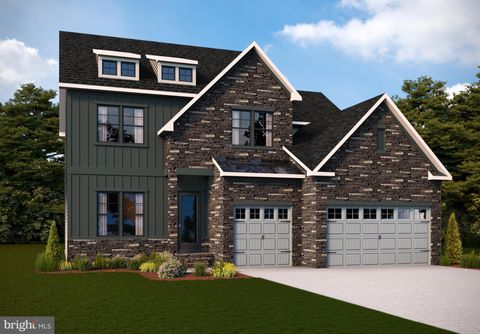 8281 COLLING MANOR COURT ALEXANDRIA VA 22308
