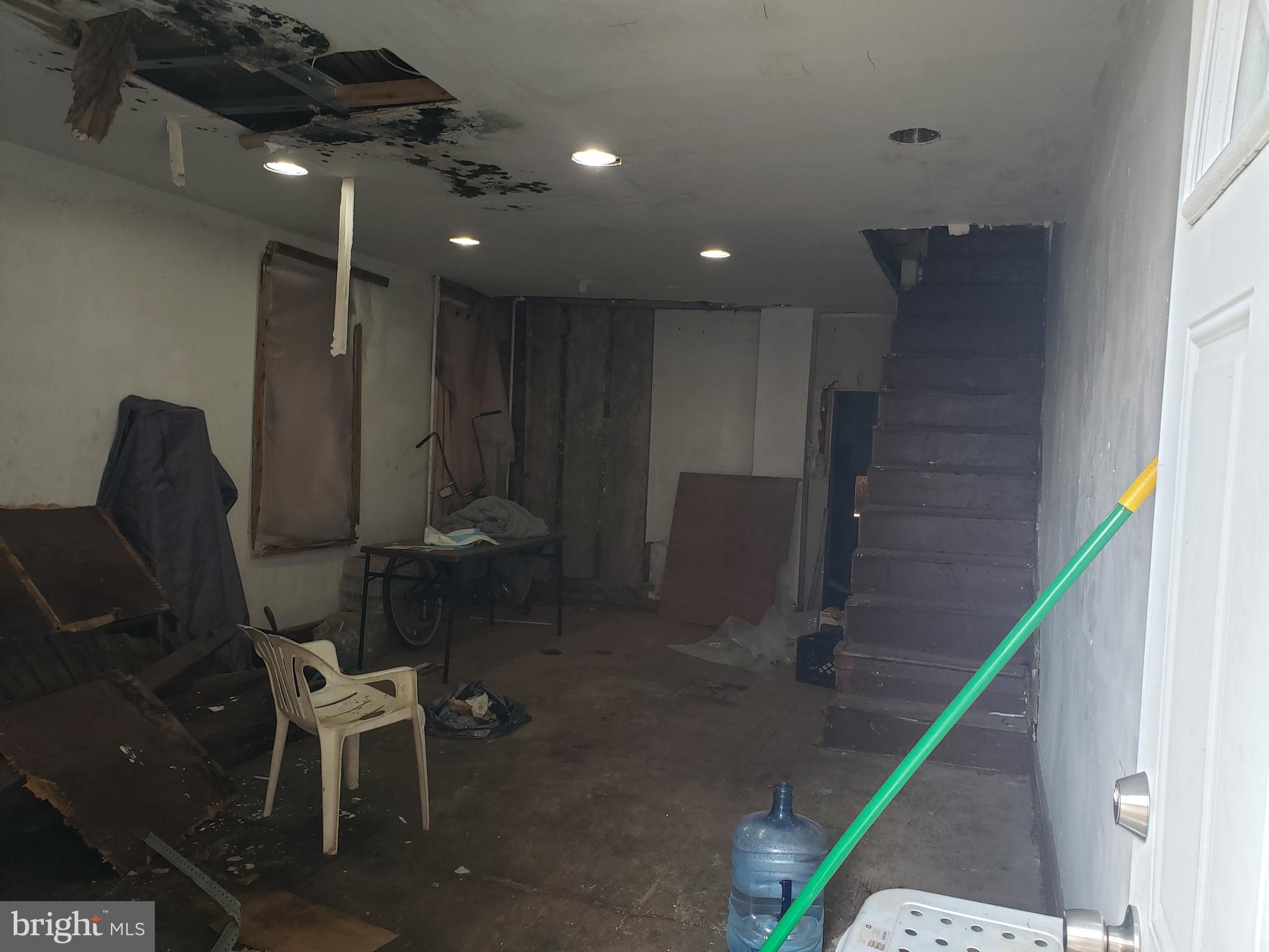 STRAWBERRY MANSION - Residential