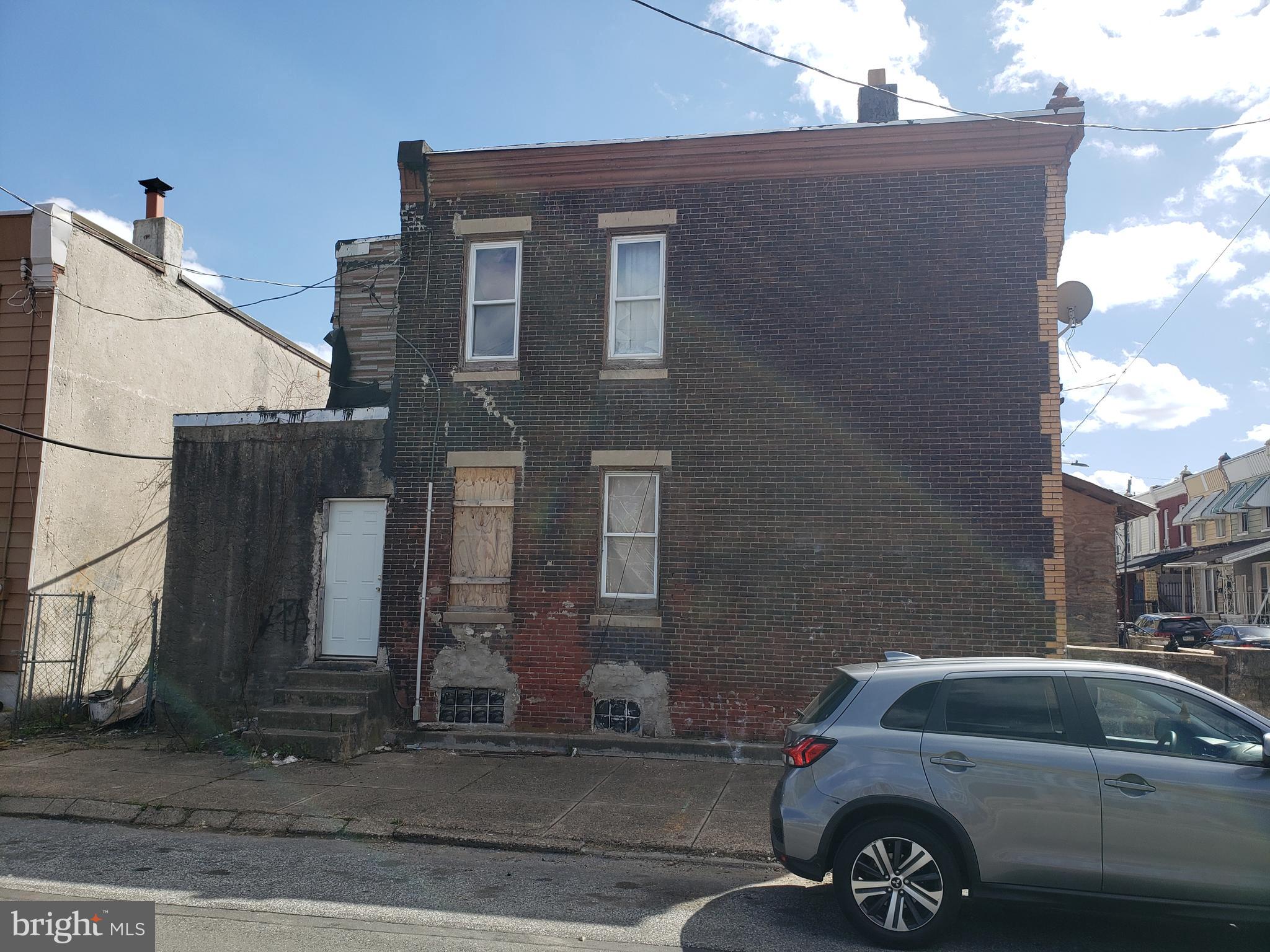 STRAWBERRY MANSION - Residential