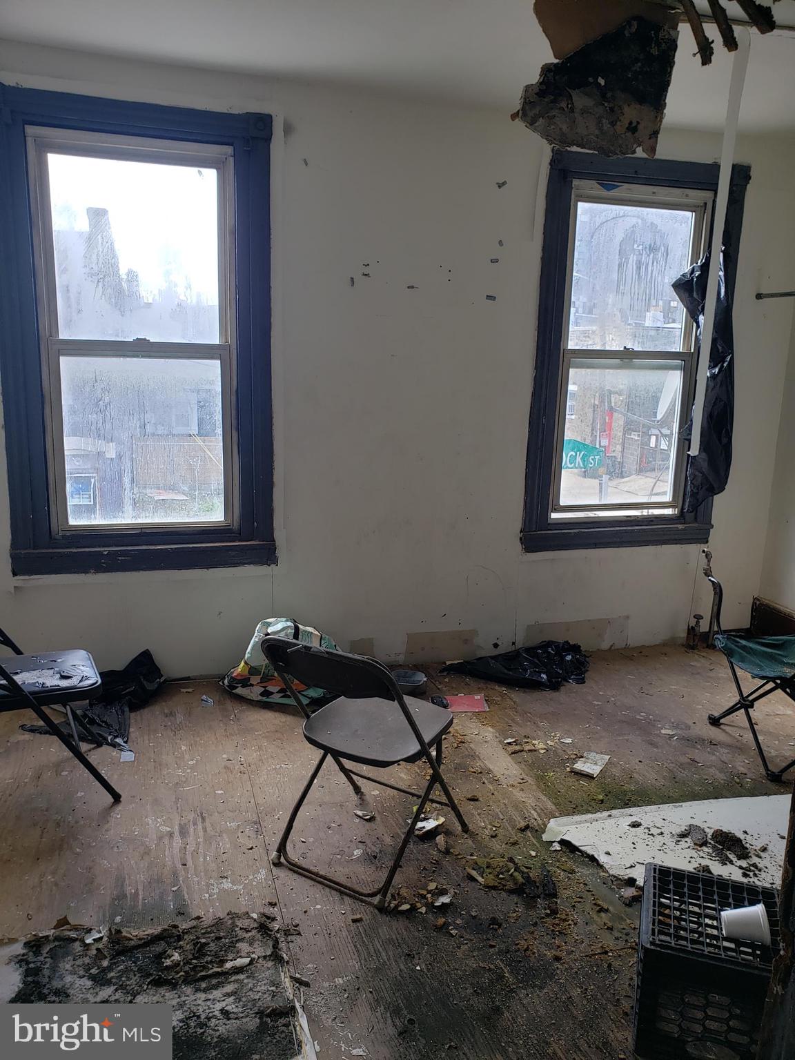 STRAWBERRY MANSION - Residential