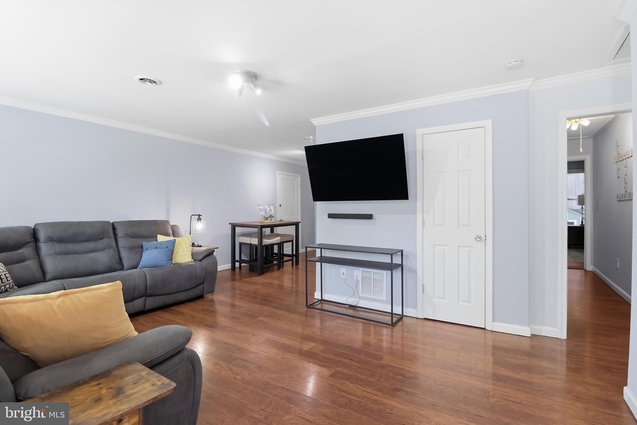 6402 THE PARKWAY