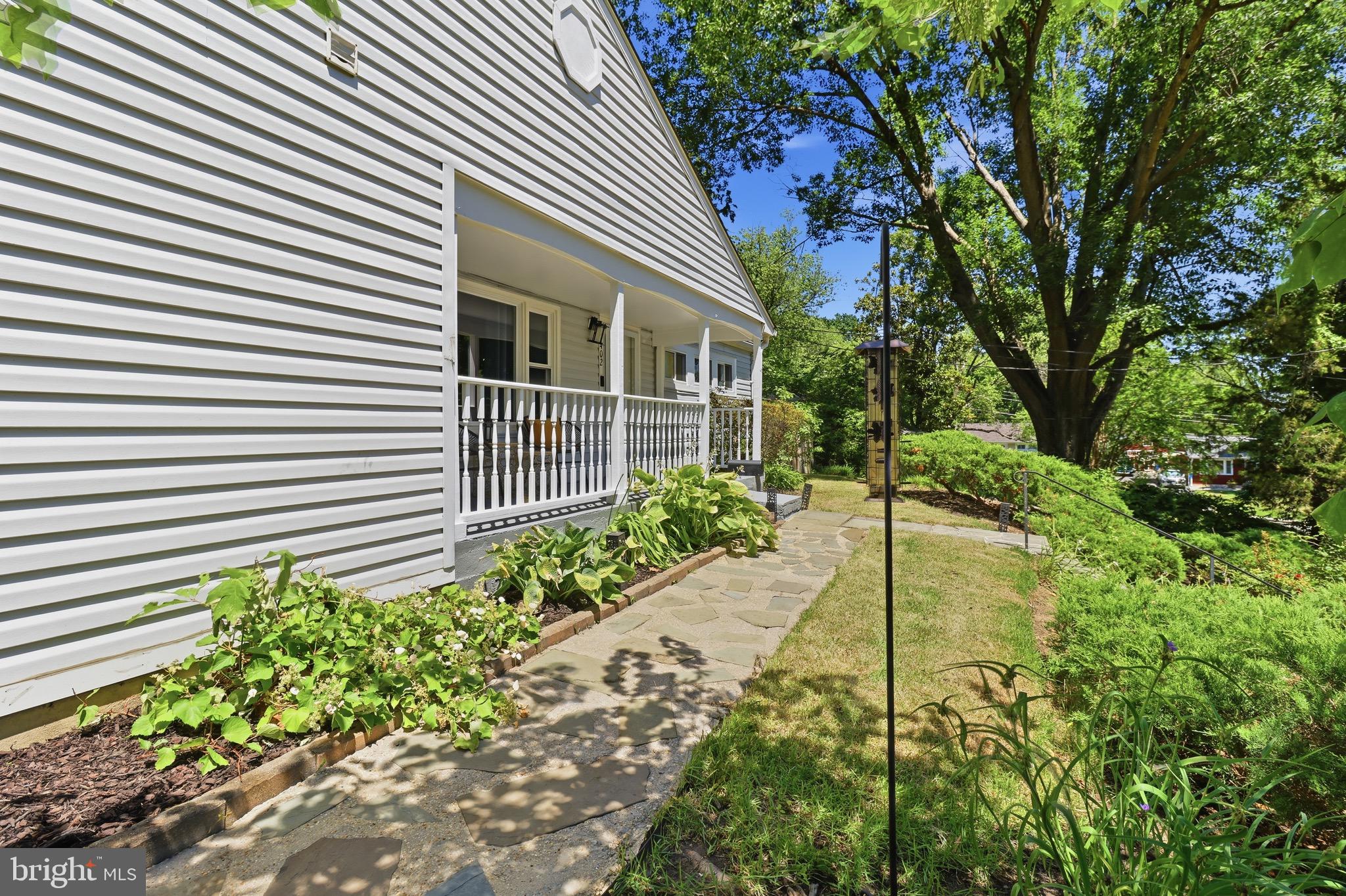 6402 THE PARKWAY