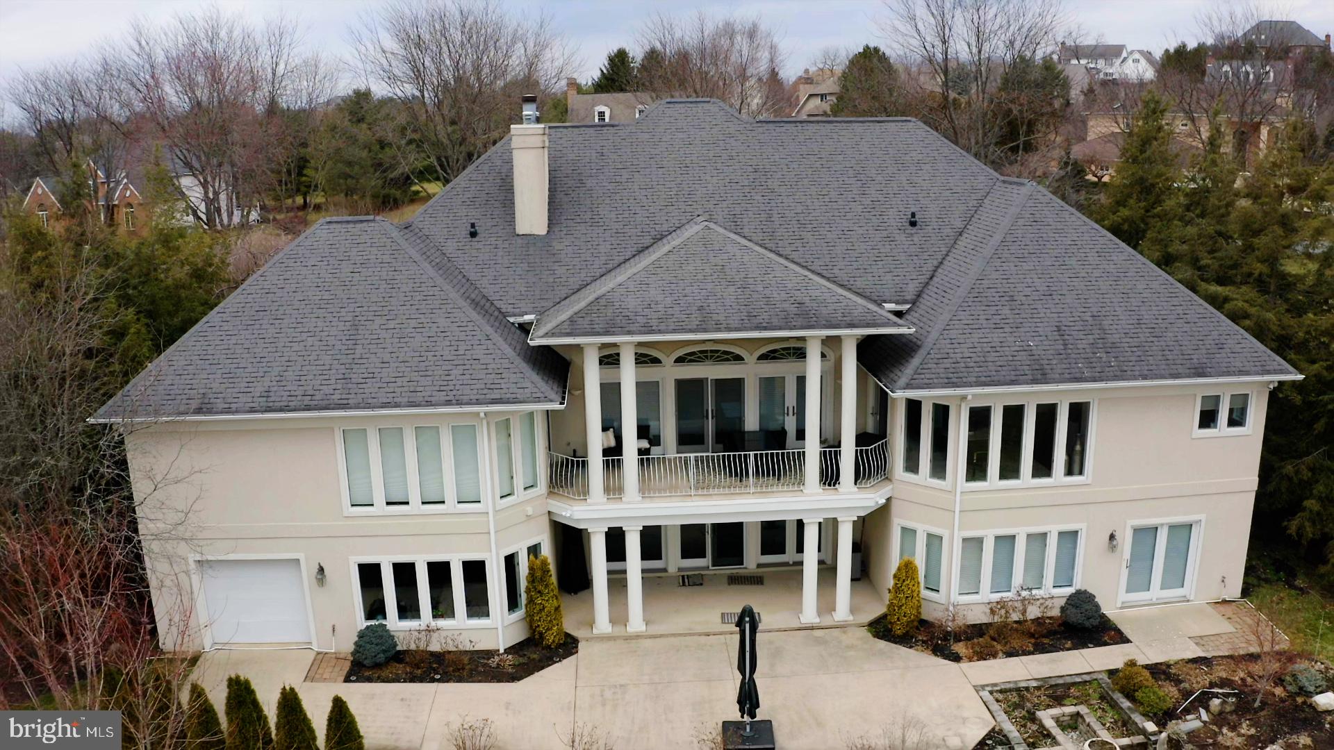 CENTRE HILLS - Residential