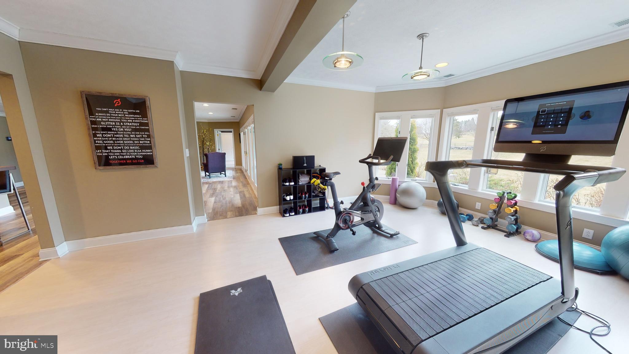 CENTRE HILLS - Residential