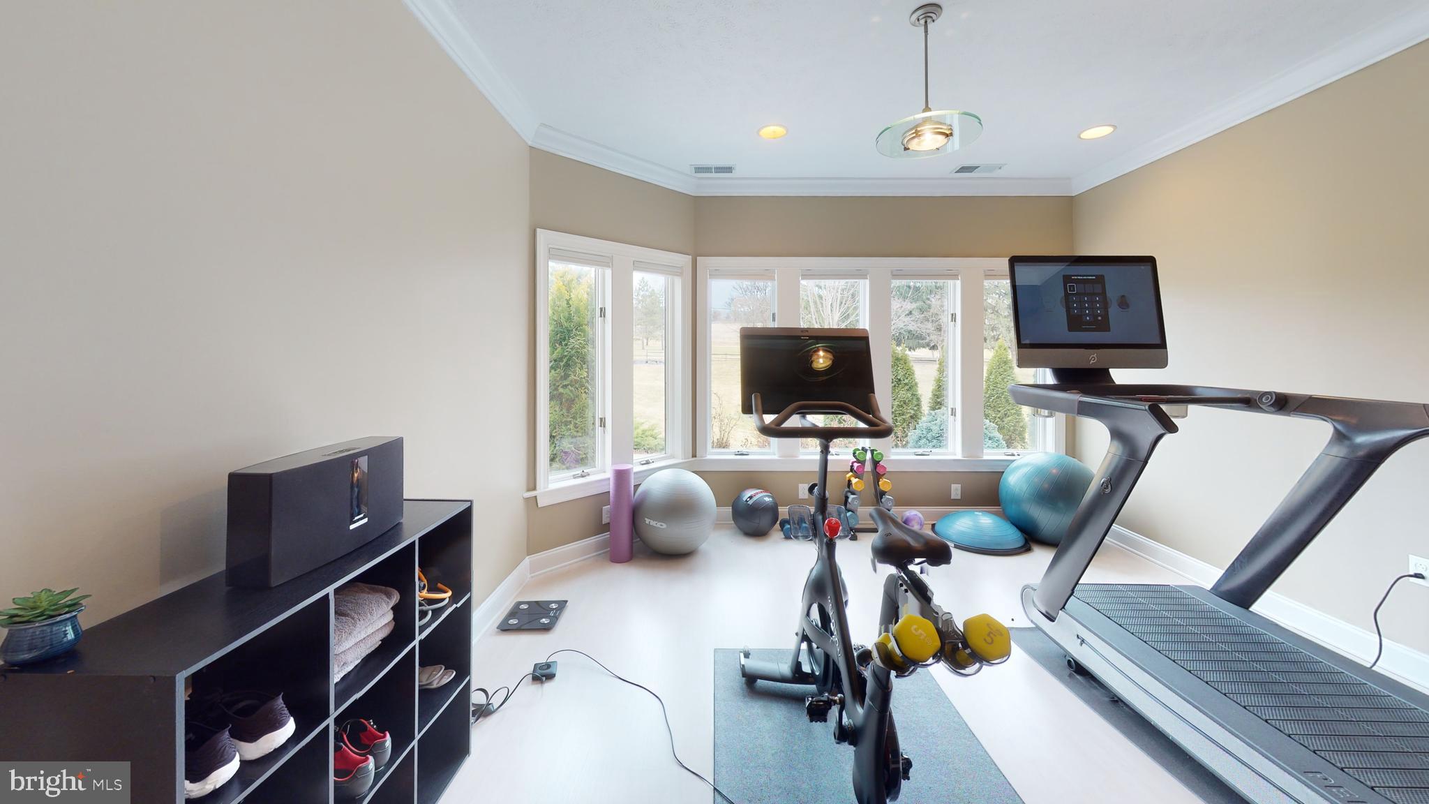 CENTRE HILLS - Residential