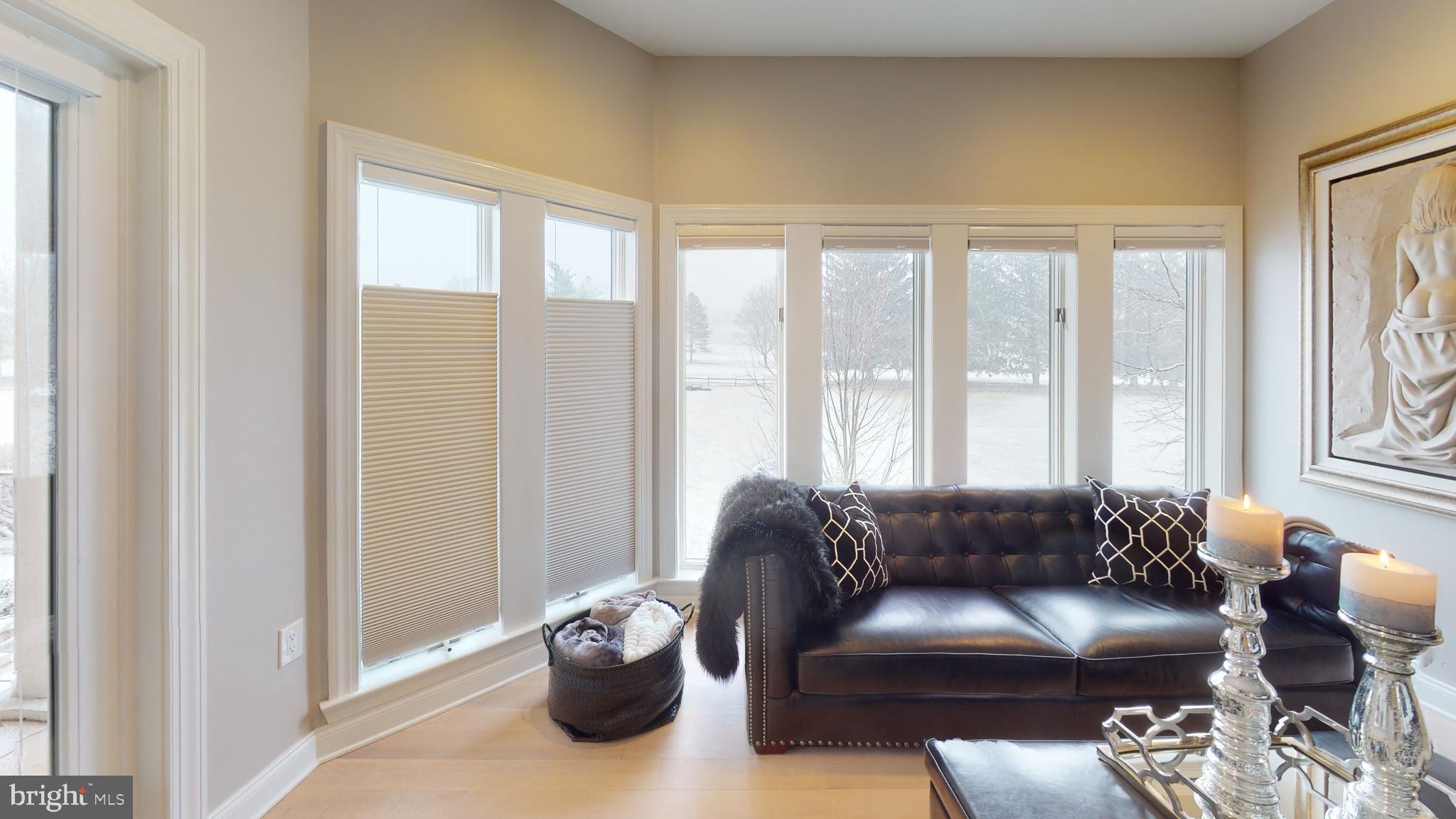 CENTRE HILLS - Residential