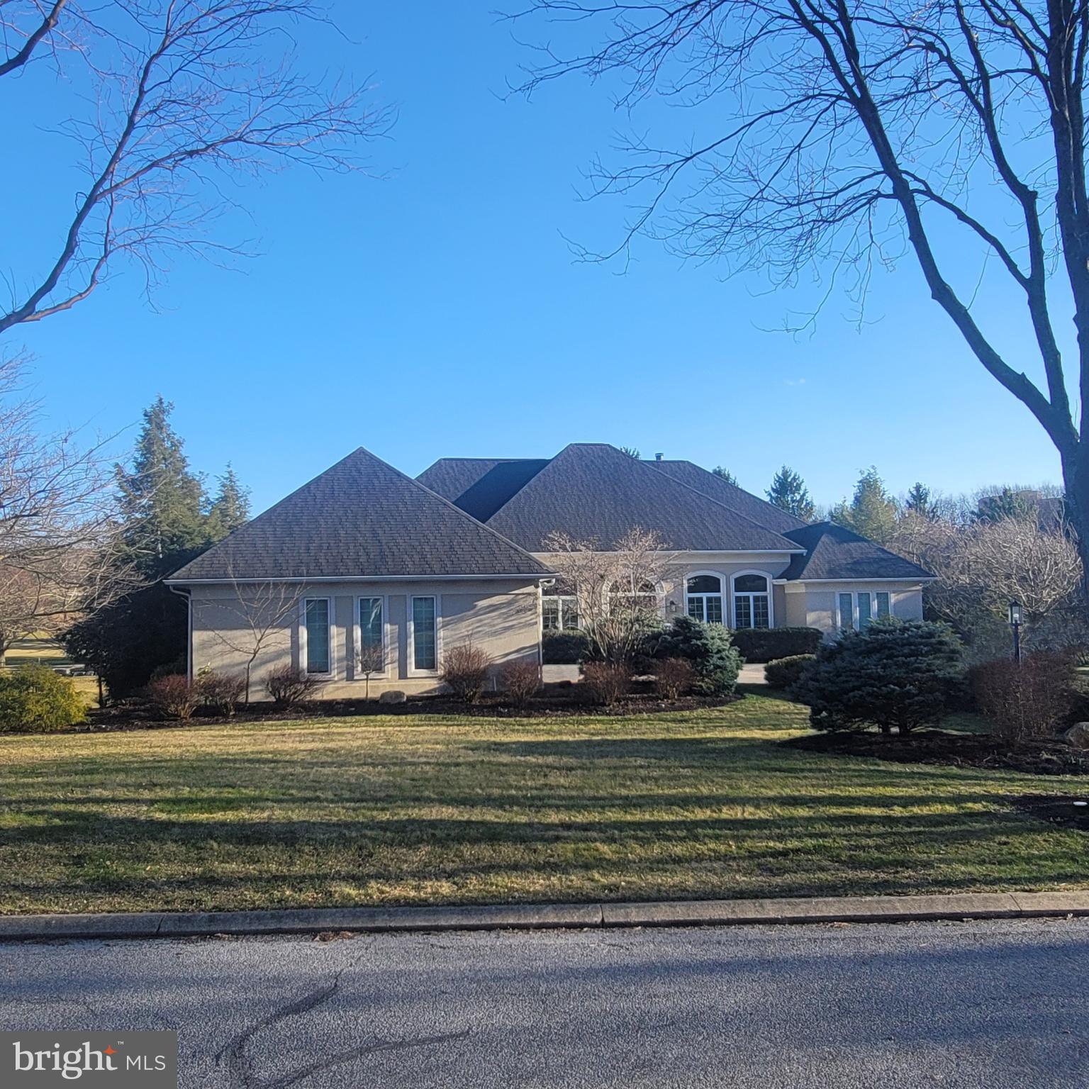 CENTRE HILLS - Residential