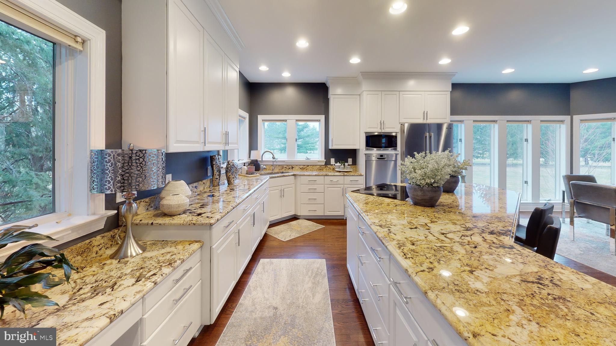 CENTRE HILLS - Residential