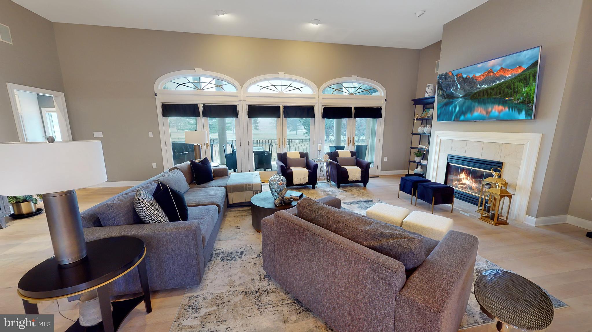 CENTRE HILLS - Residential