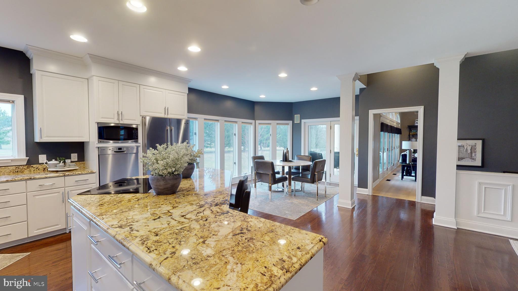 CENTRE HILLS - Residential