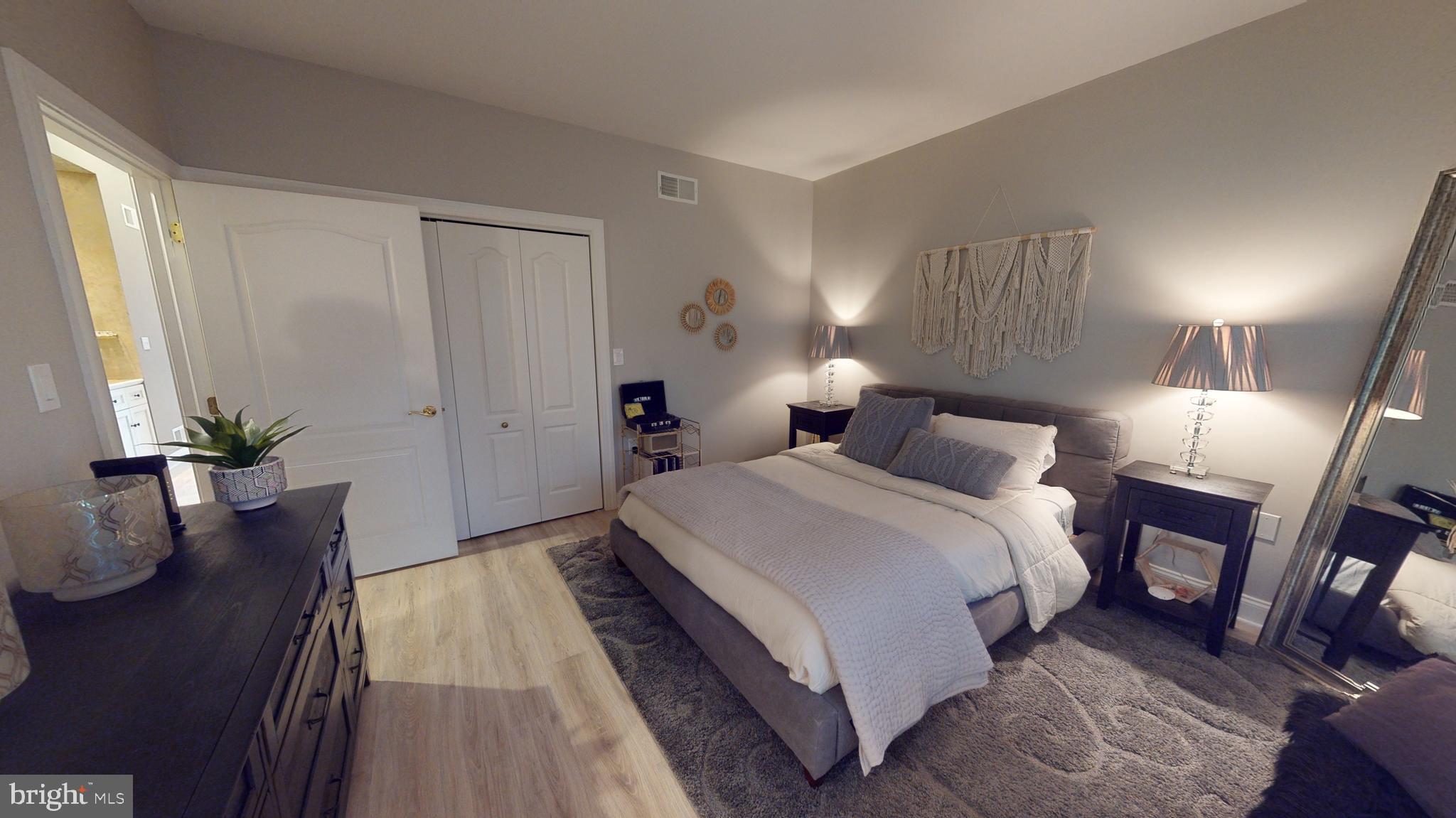 CENTRE HILLS - Residential