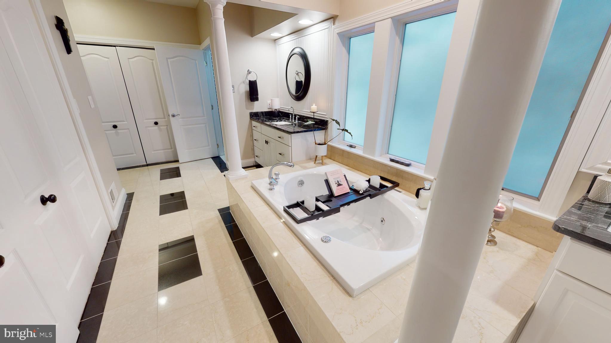 CENTRE HILLS - Residential